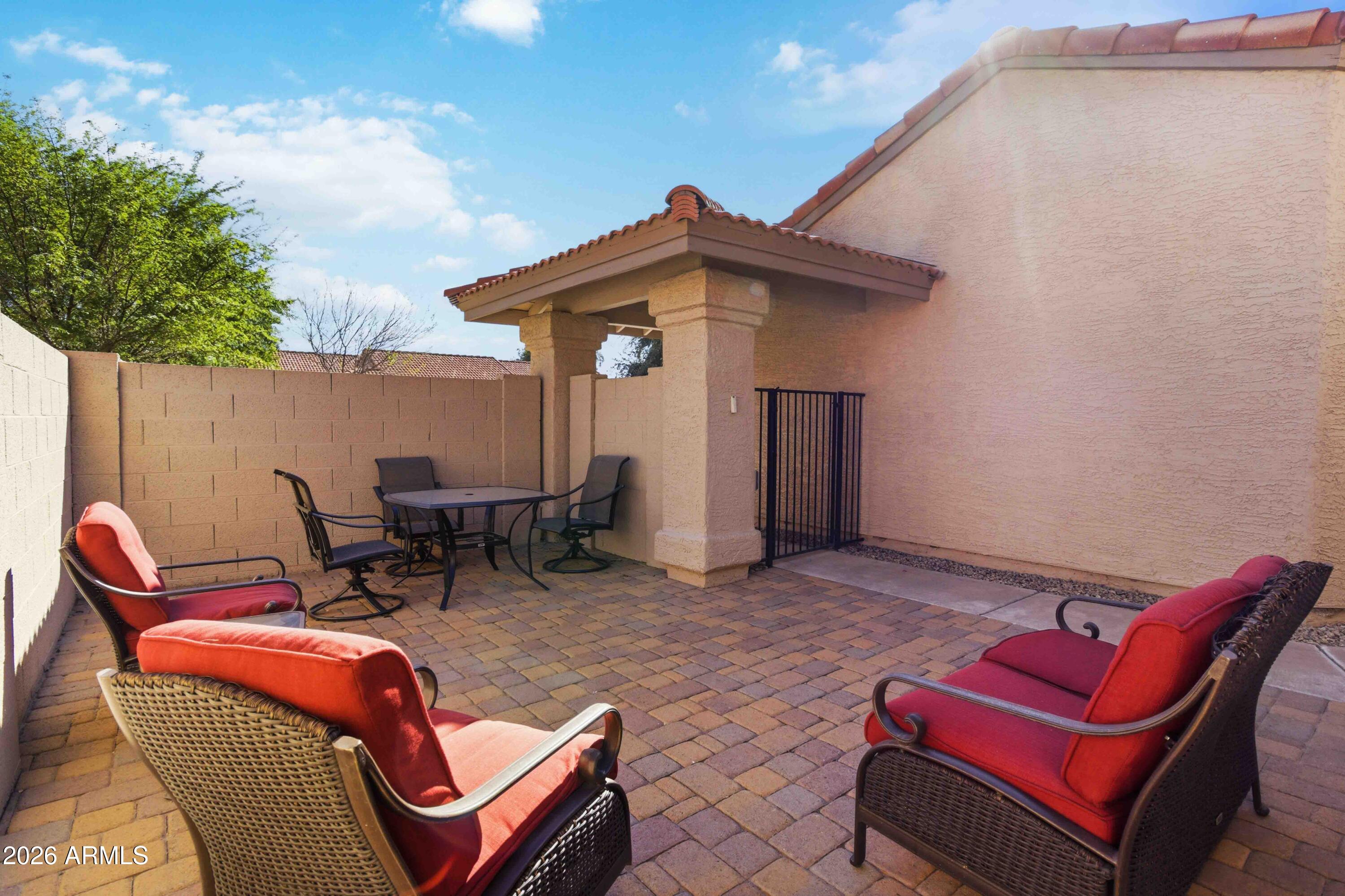 945 N PASADENA -- 148