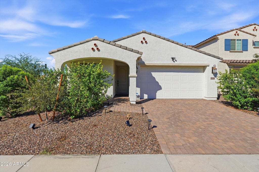 Photo of 5214 N 90th Drive, Glendale, AZ 85305 (MLS # 7088342)