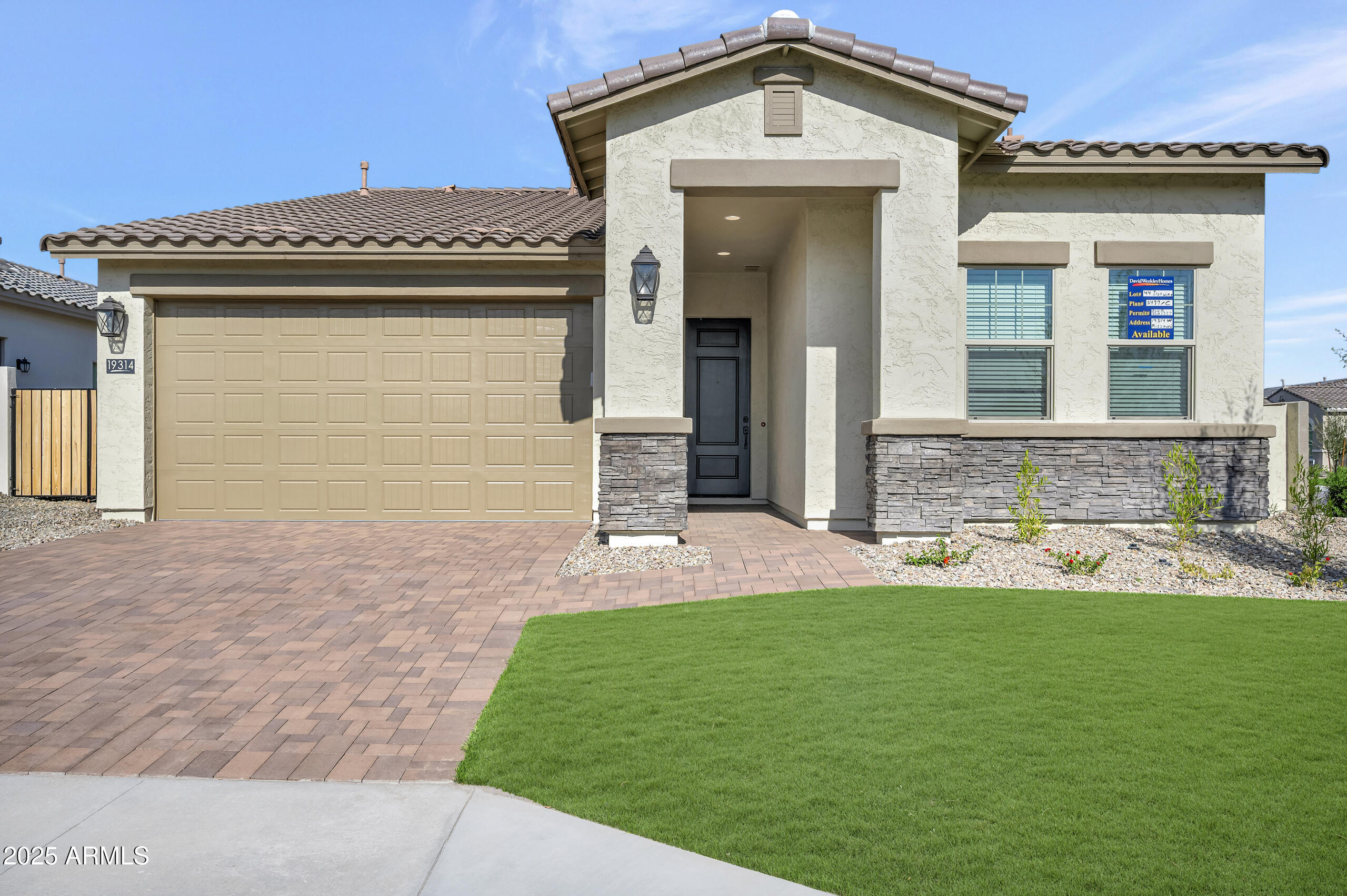 19314 W MISSOURI Avenue