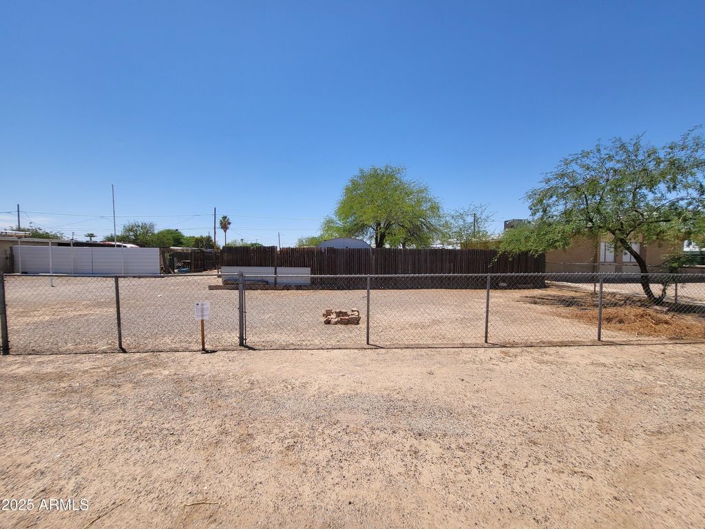 Photo of 413 W 9th Street W #7, Eloy, AZ 85131 (MLS # 6873781)