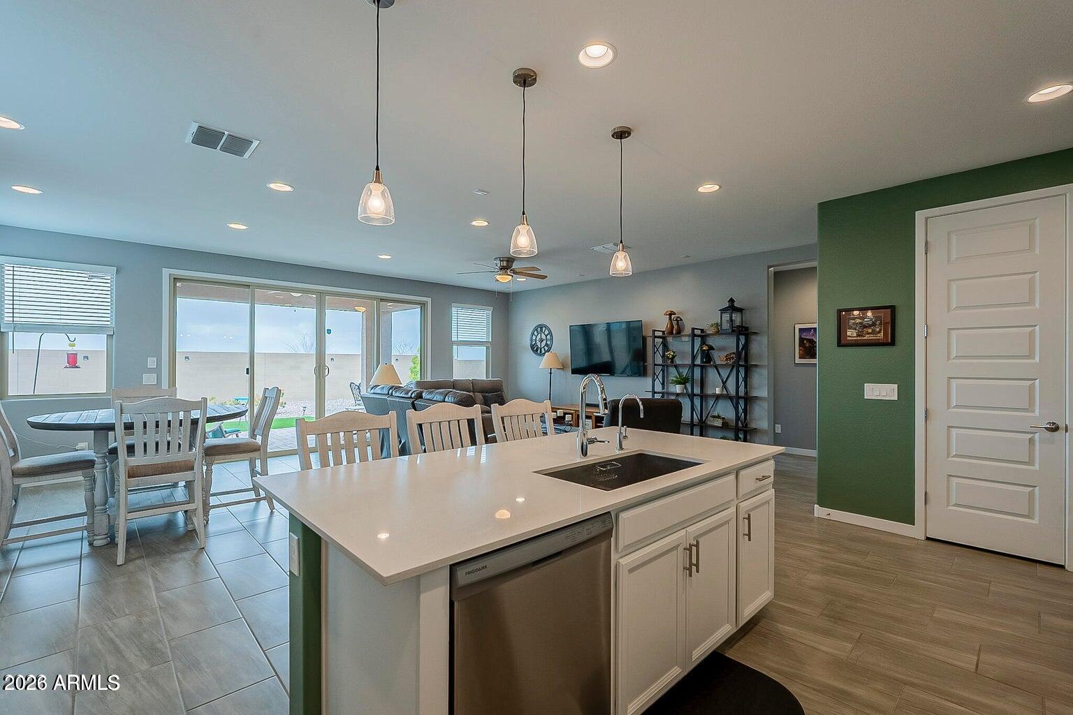 19584 W VALLE VISTA Way