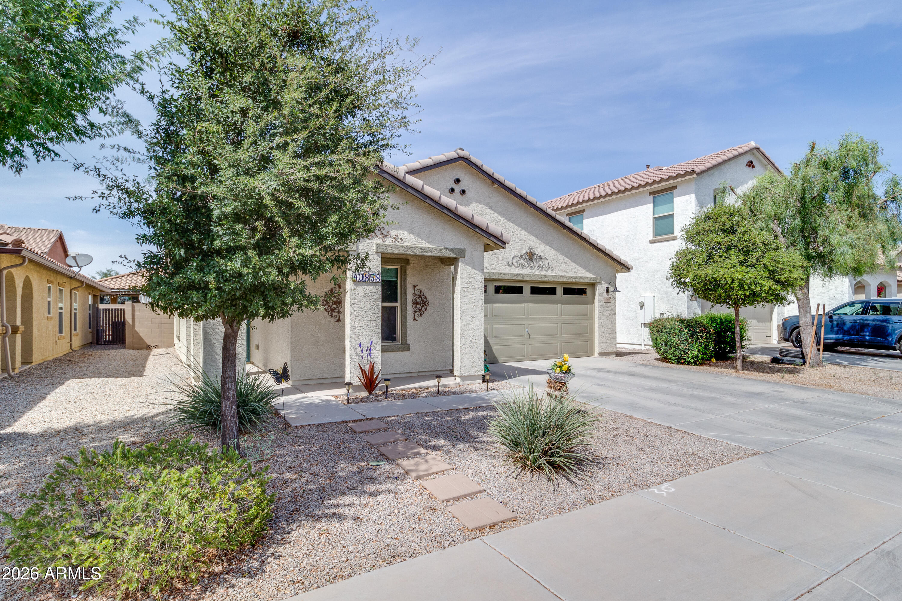 40858 W PORTIS Drive