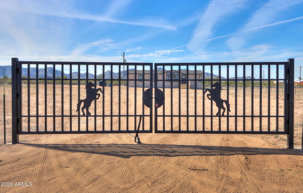 Photo of 161 N Pueblo Road, Maricopa, AZ 85139 (MLS # 6975400)