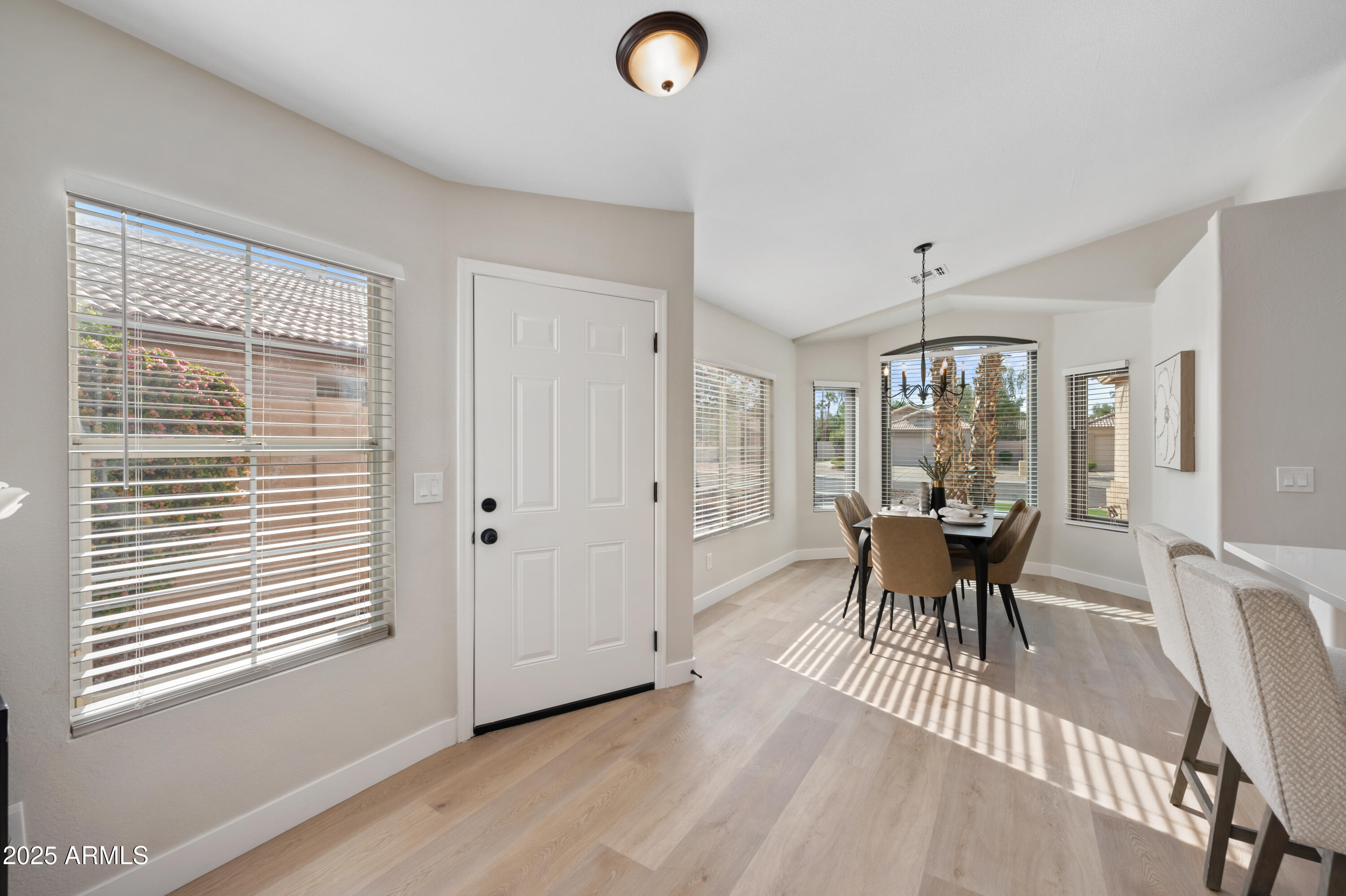 116 W JASPER Drive