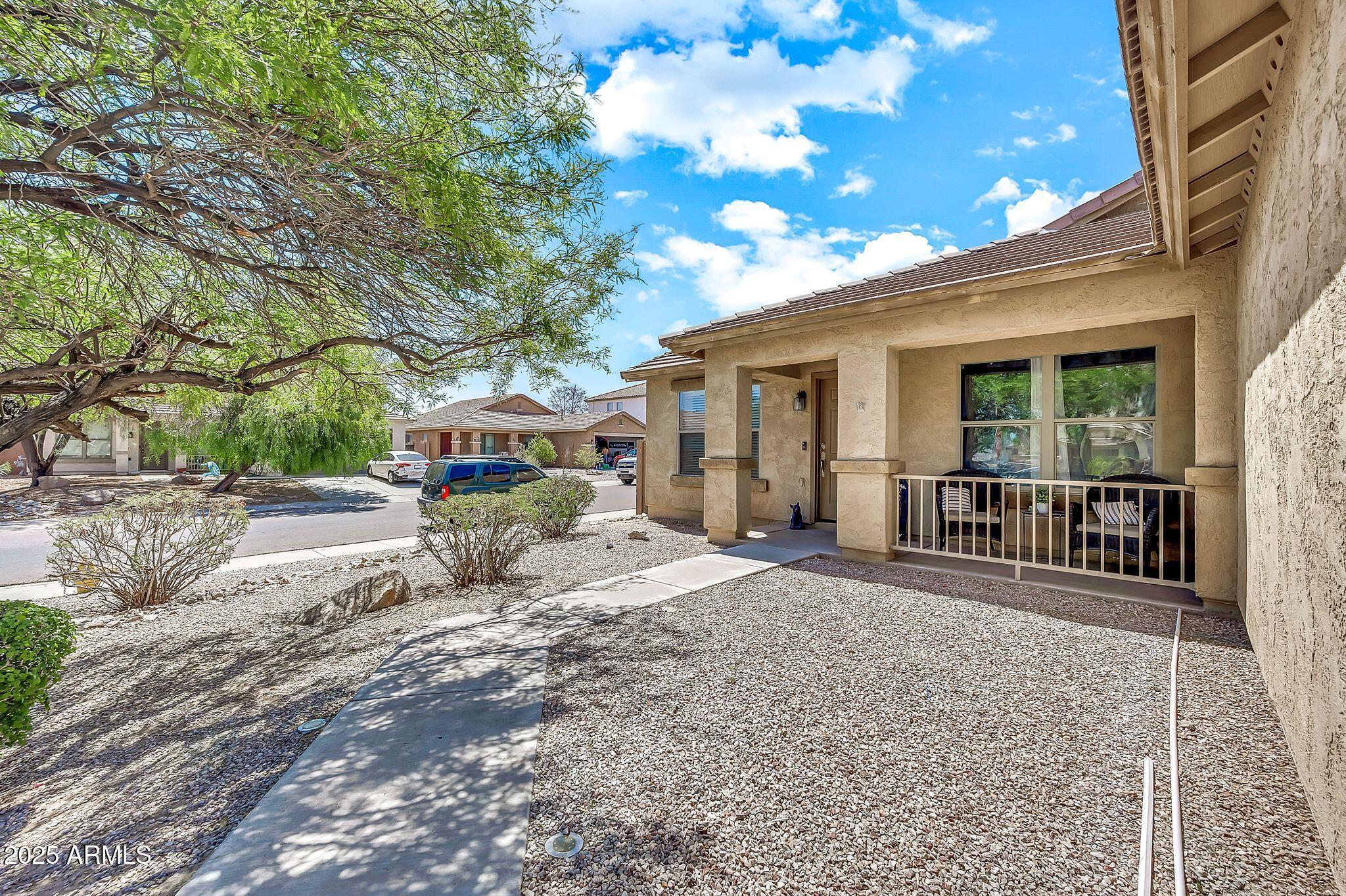 1147 E HARVEST Road