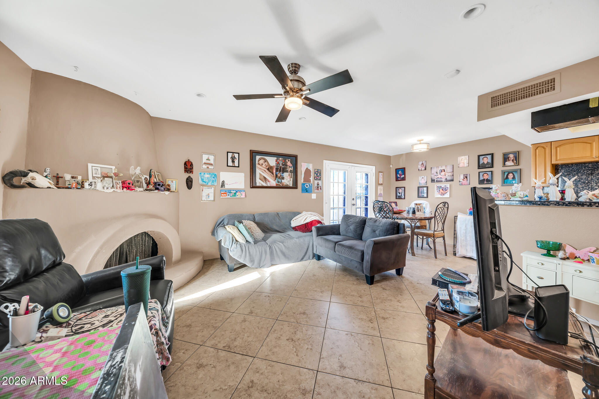 837 E PEORIA Avenue 2