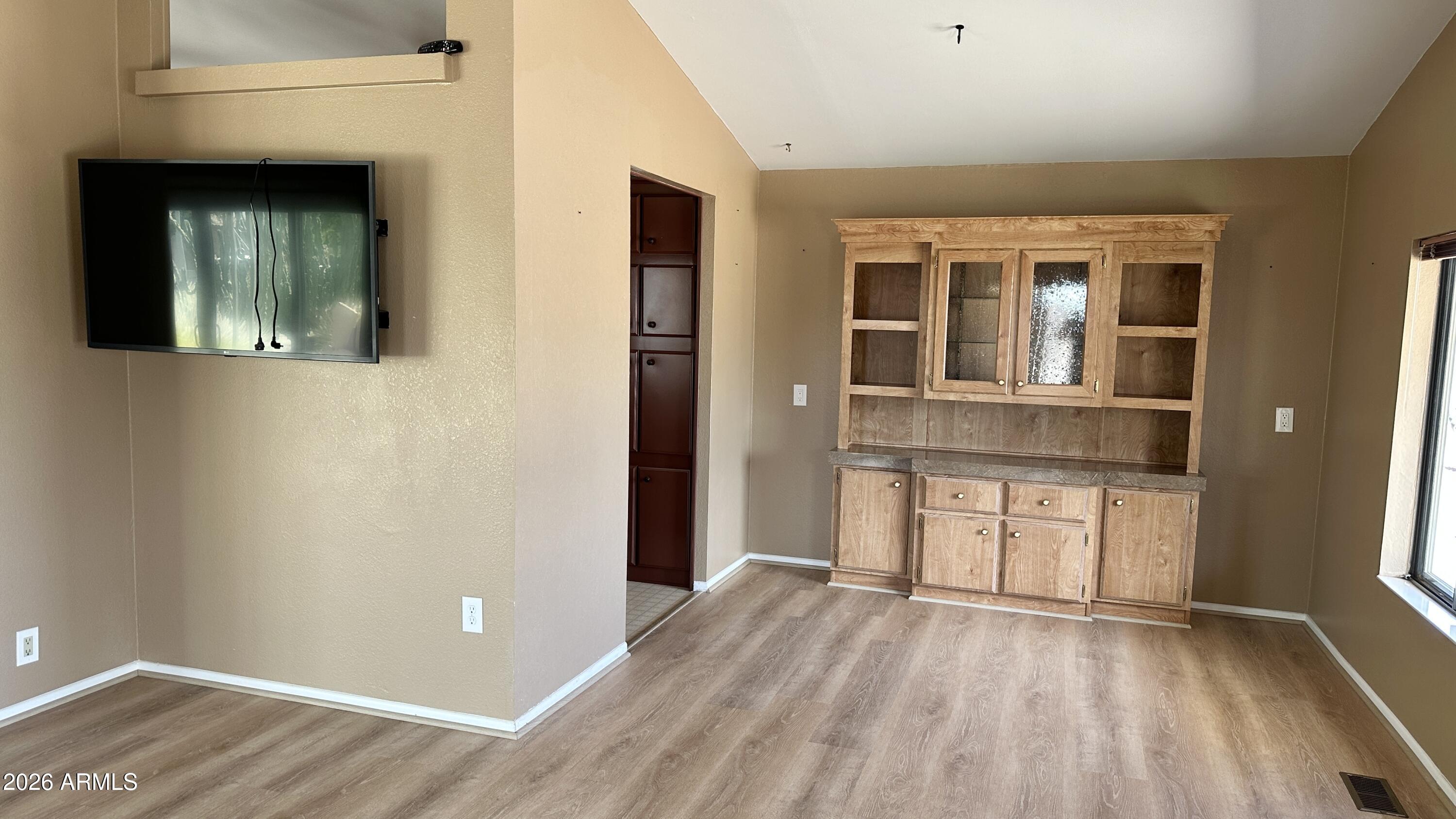 834 S Meridian Road 90