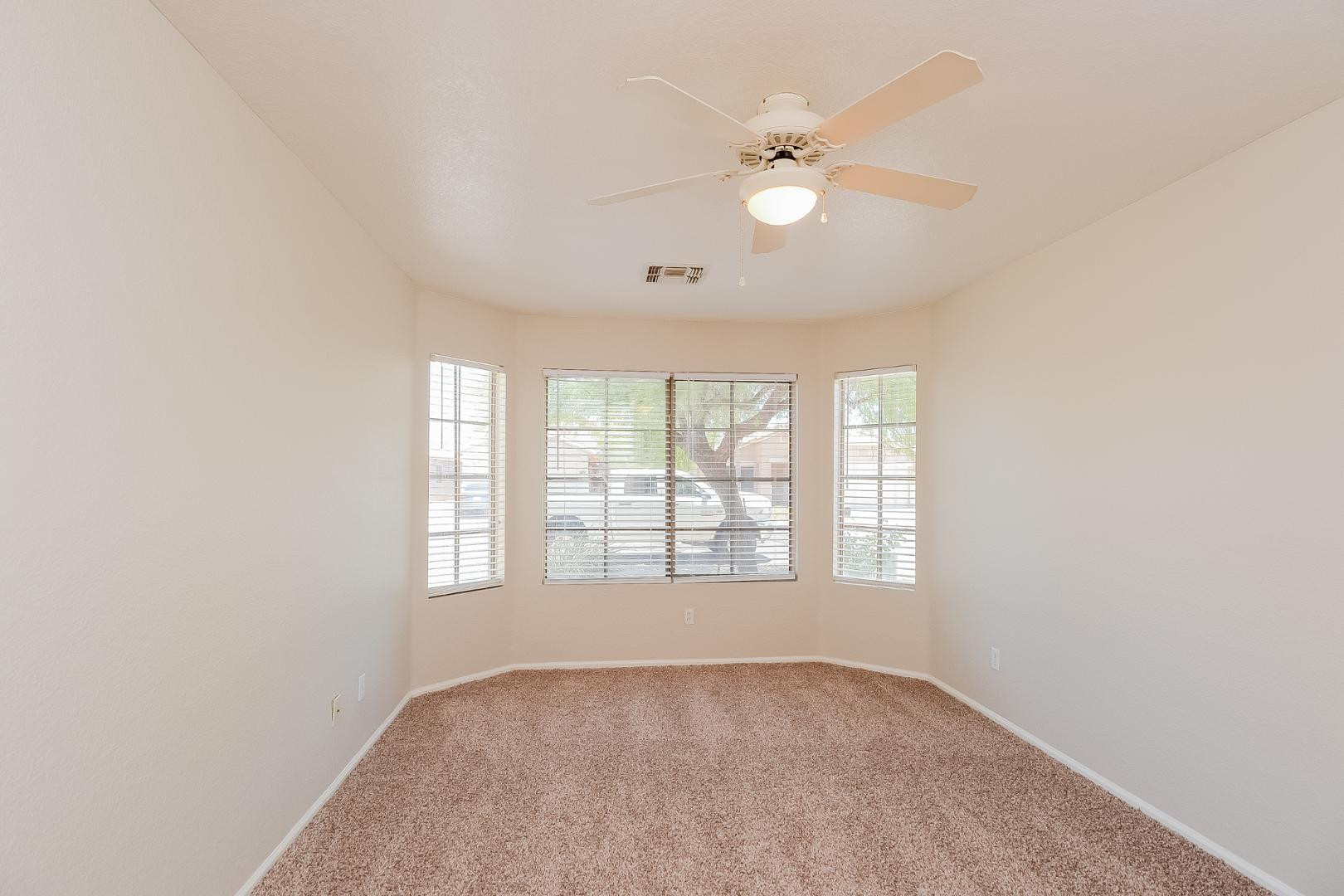 1048 E Monteleone Street