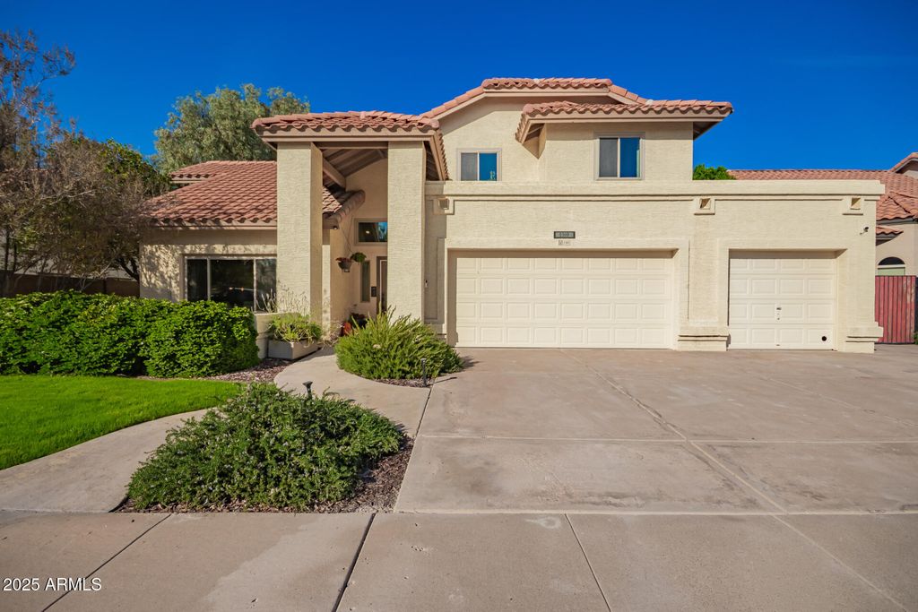 Photo of 2310 E Mallard Court, Gilbert, AZ 85234 (MLS # 6952261)
