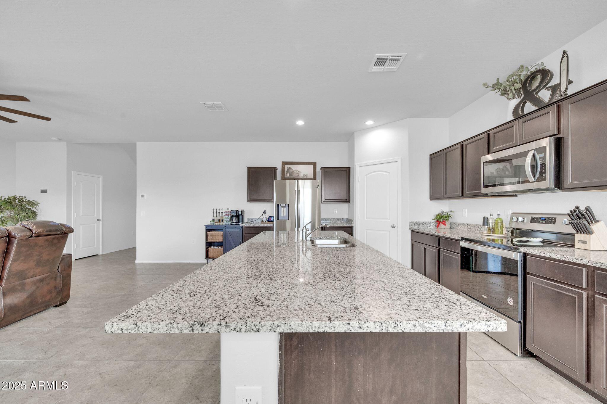 36085 W PRADO Street