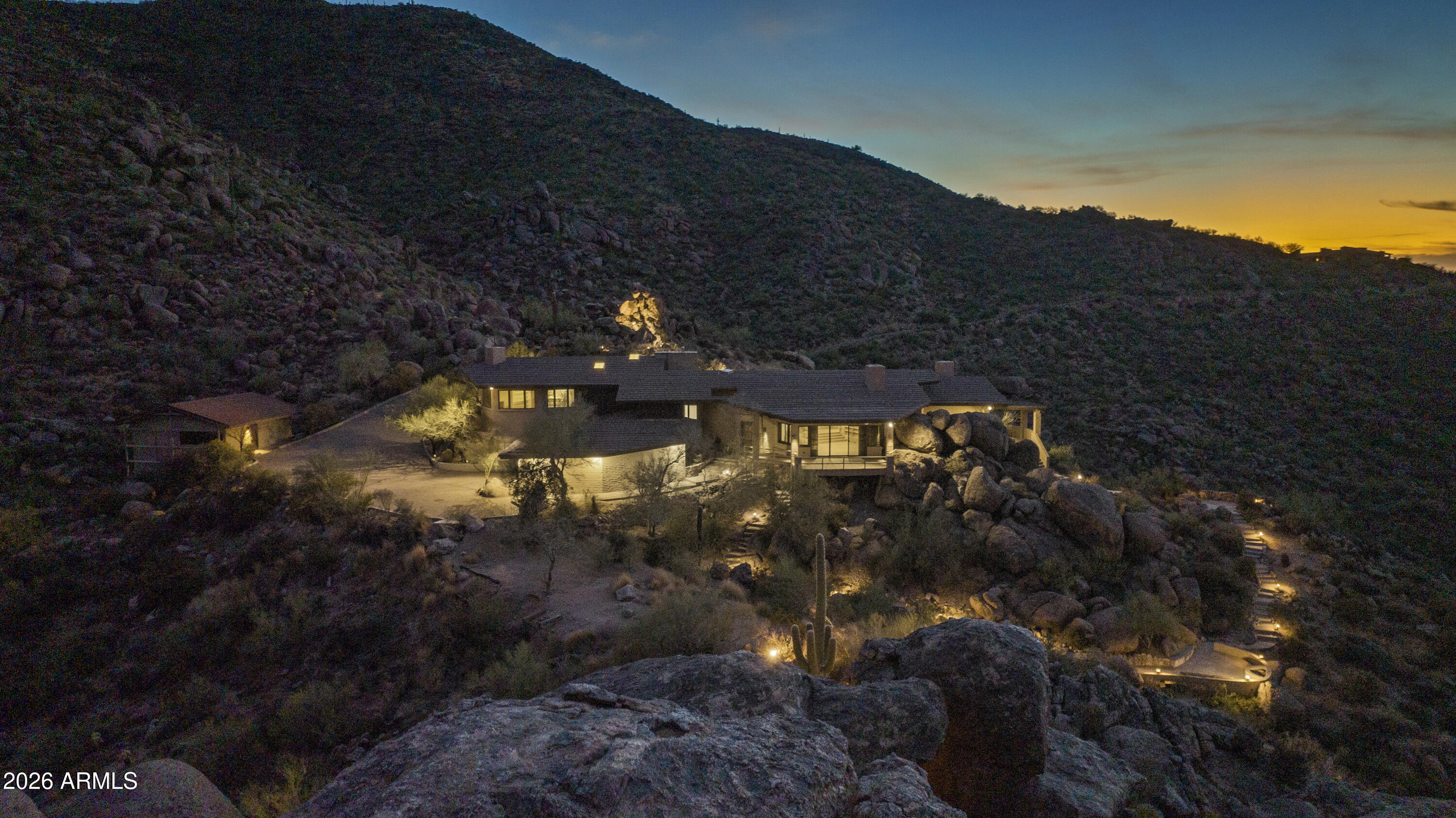 6700 E HAWKSNEST Road