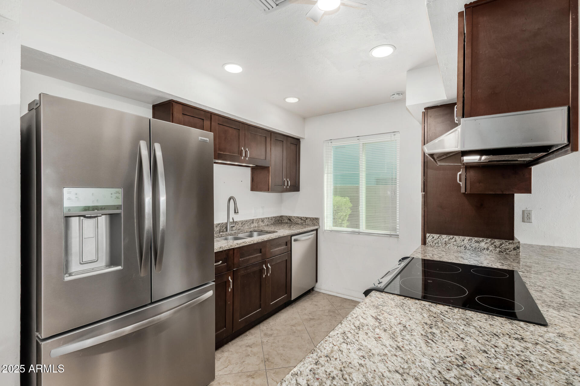 123 E CONTINENTAL Drive