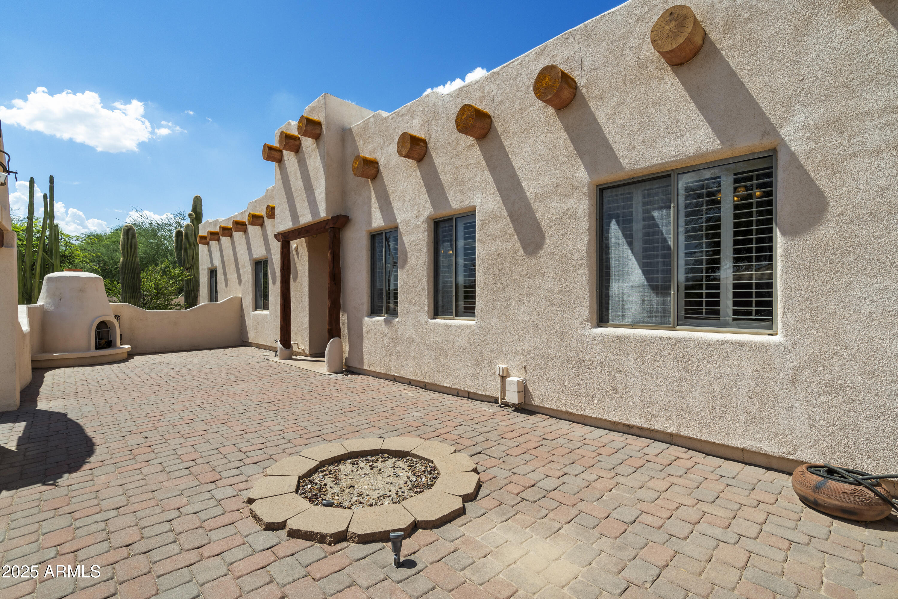 7110 W VILLA LINDO Drive