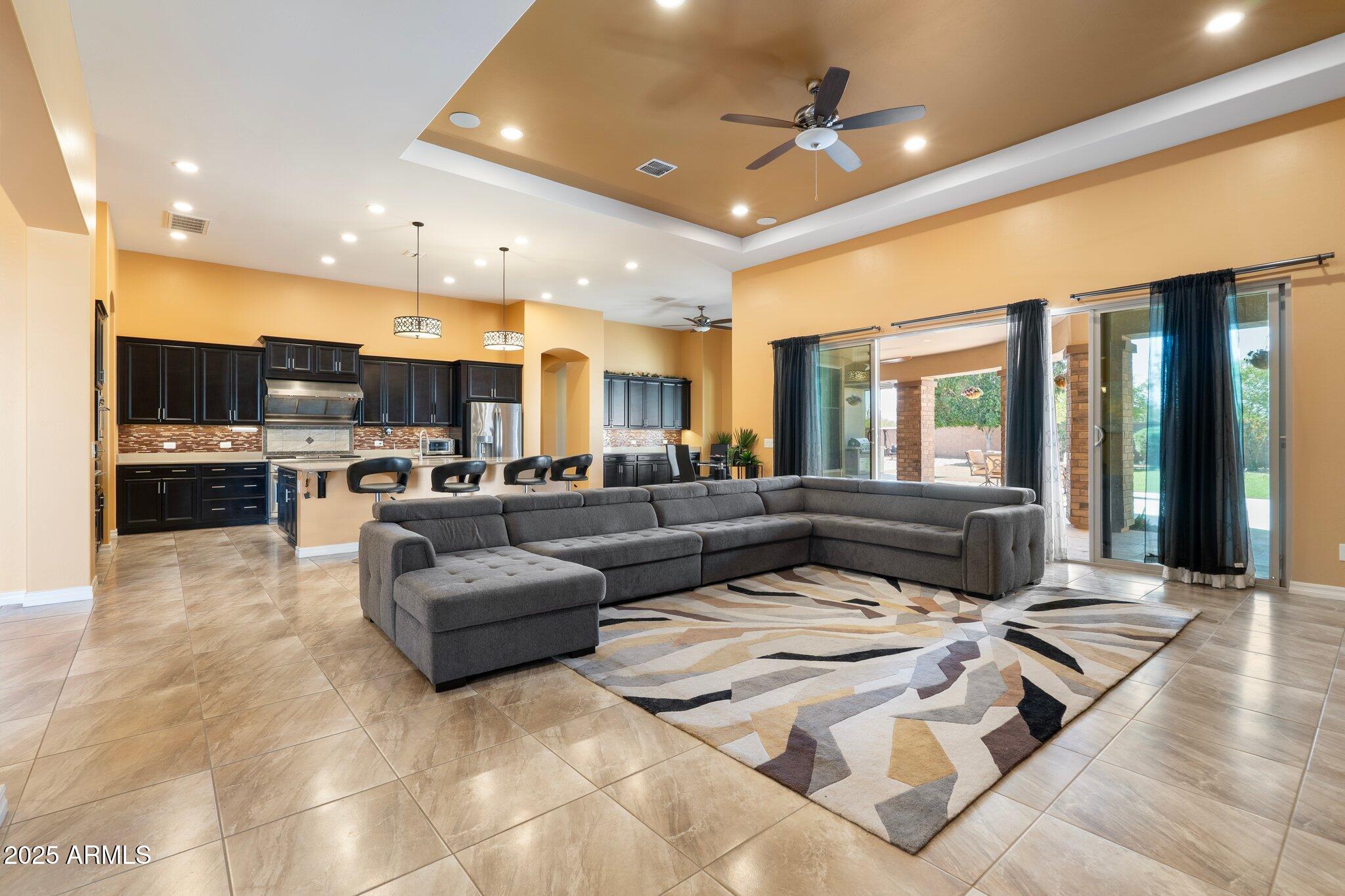 2285 E MEAD Drive