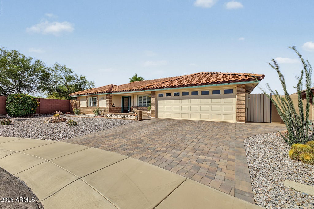 Photo of 10960 E Knowles Avenue, Mesa, AZ 85209 (MLS # 7095363)
