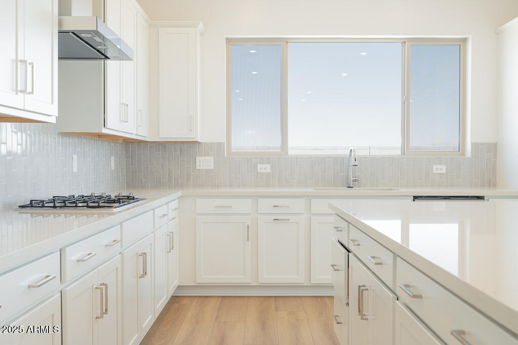 1910 E Empeltre Road