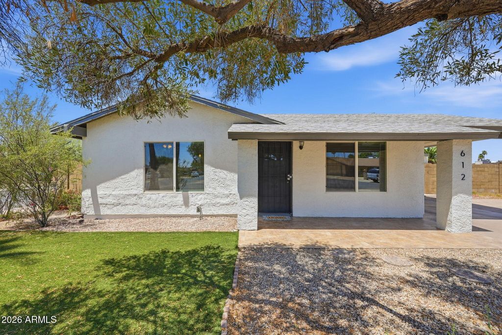 Photo of 612 W Farmdale Avenue, Mesa, AZ 85210 (MLS # 7041195)