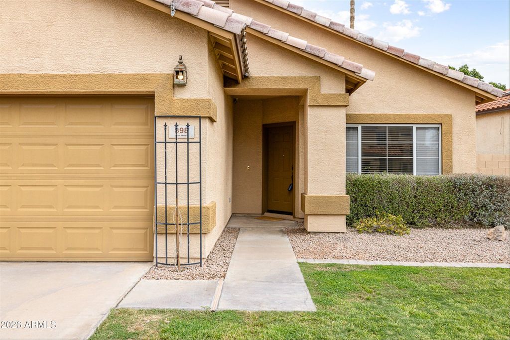 Photo of 898 W Tremaine Avenue, Gilbert, AZ 85233 (MLS # 6987766)