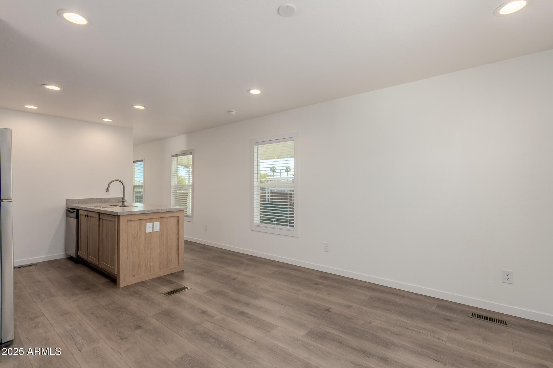 5201 W CAMELBACK Road F195