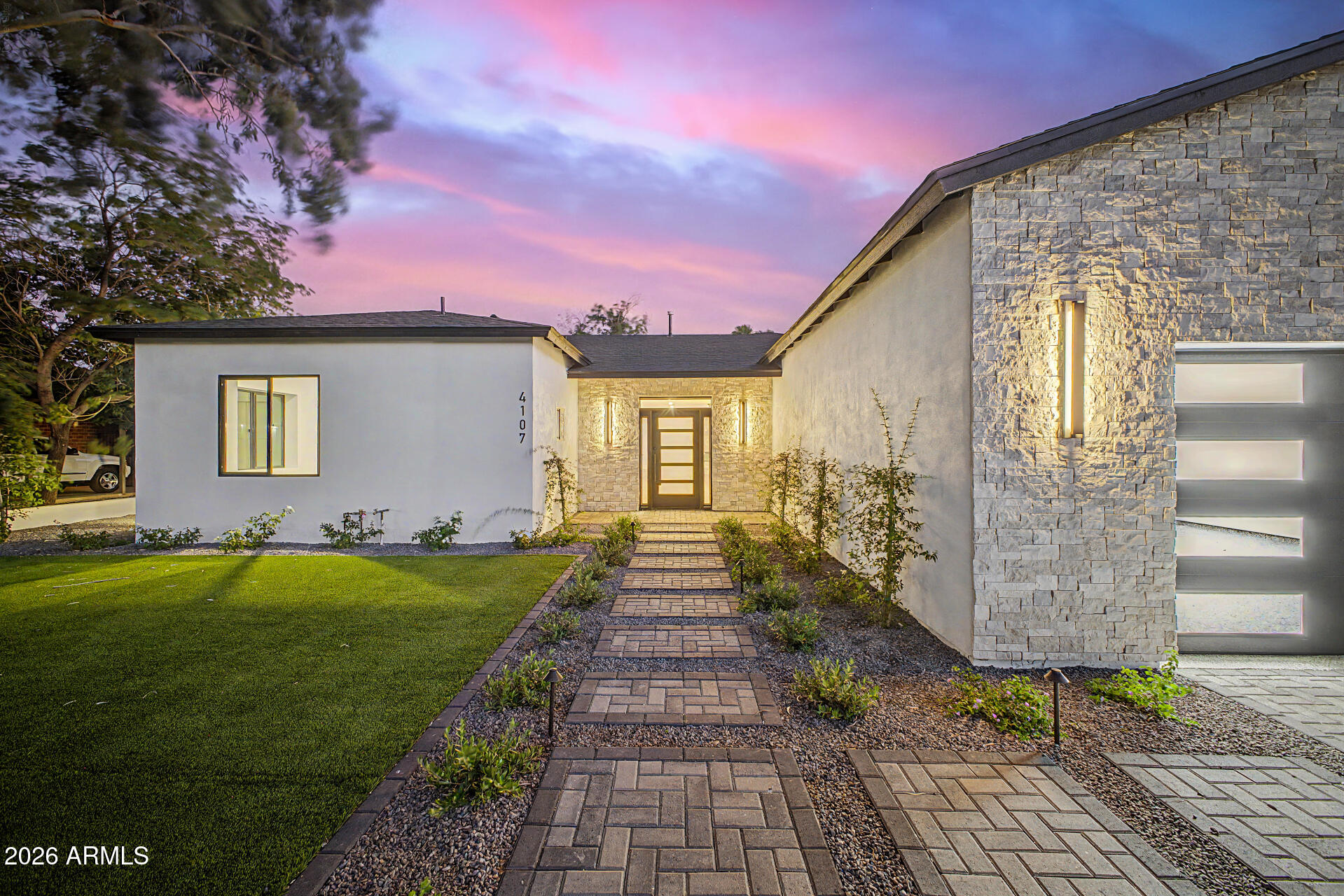 4107 E AVALON Drive