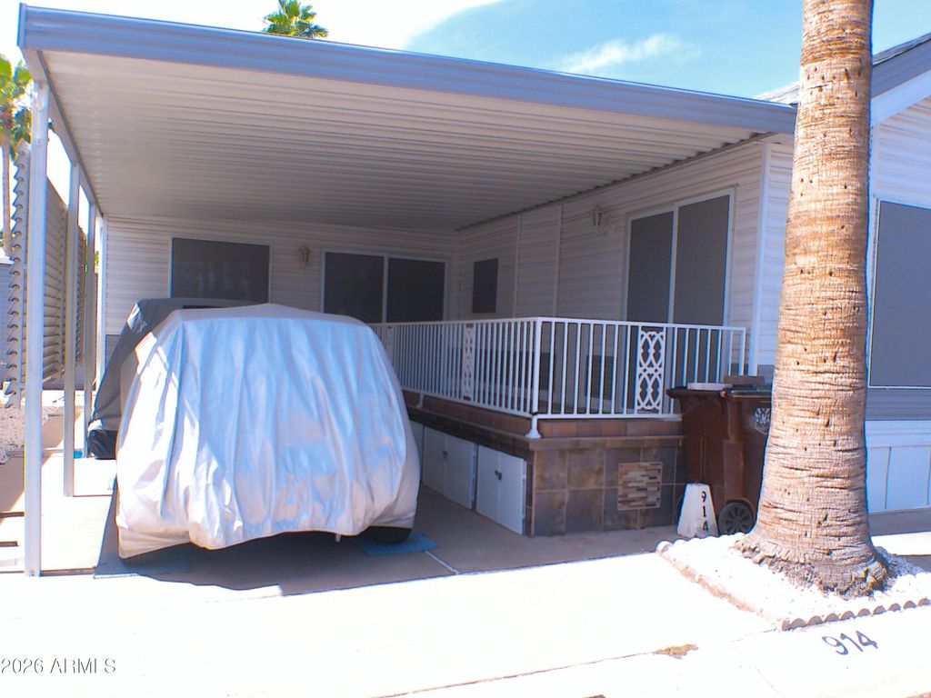 Photo of 914 Mineshaft Drive, Apache Junction, AZ 85119 (MLS # 7011561)