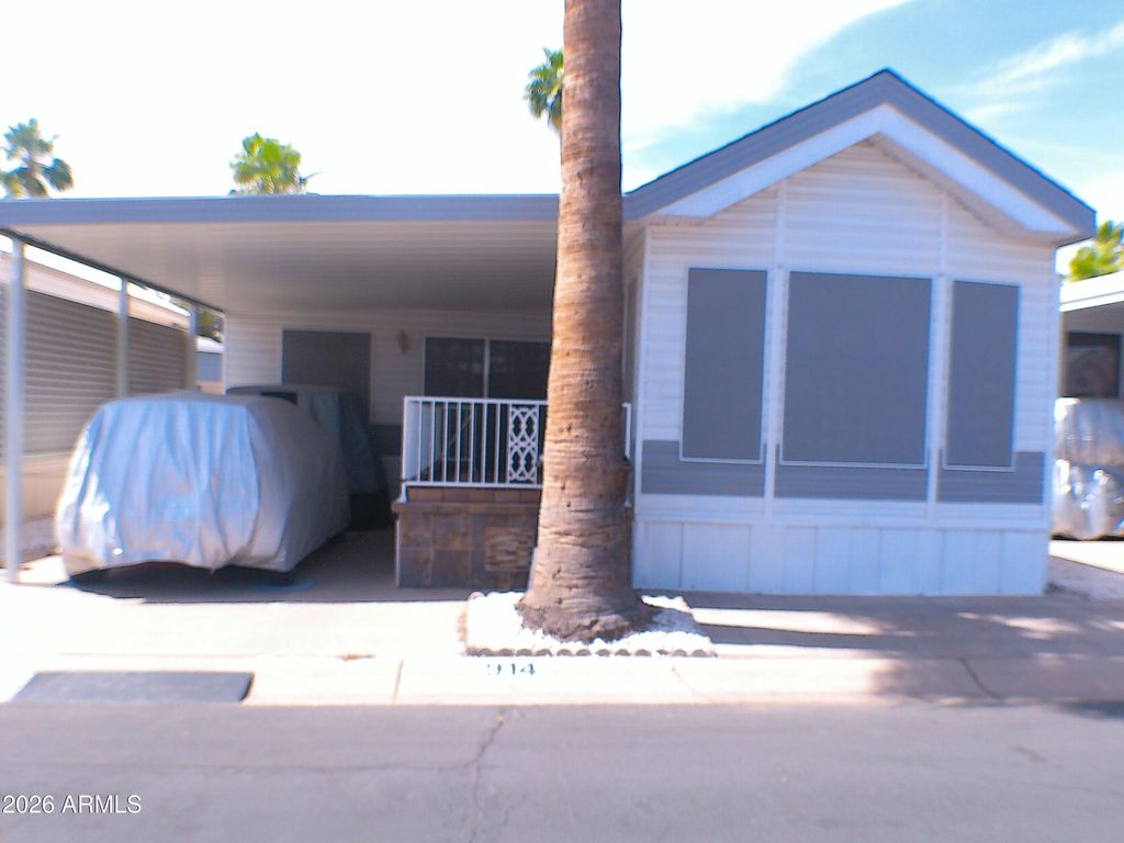 Photo of 914 Mineshaft Drive, Apache Junction, AZ 85119 (MLS # 7011561)
