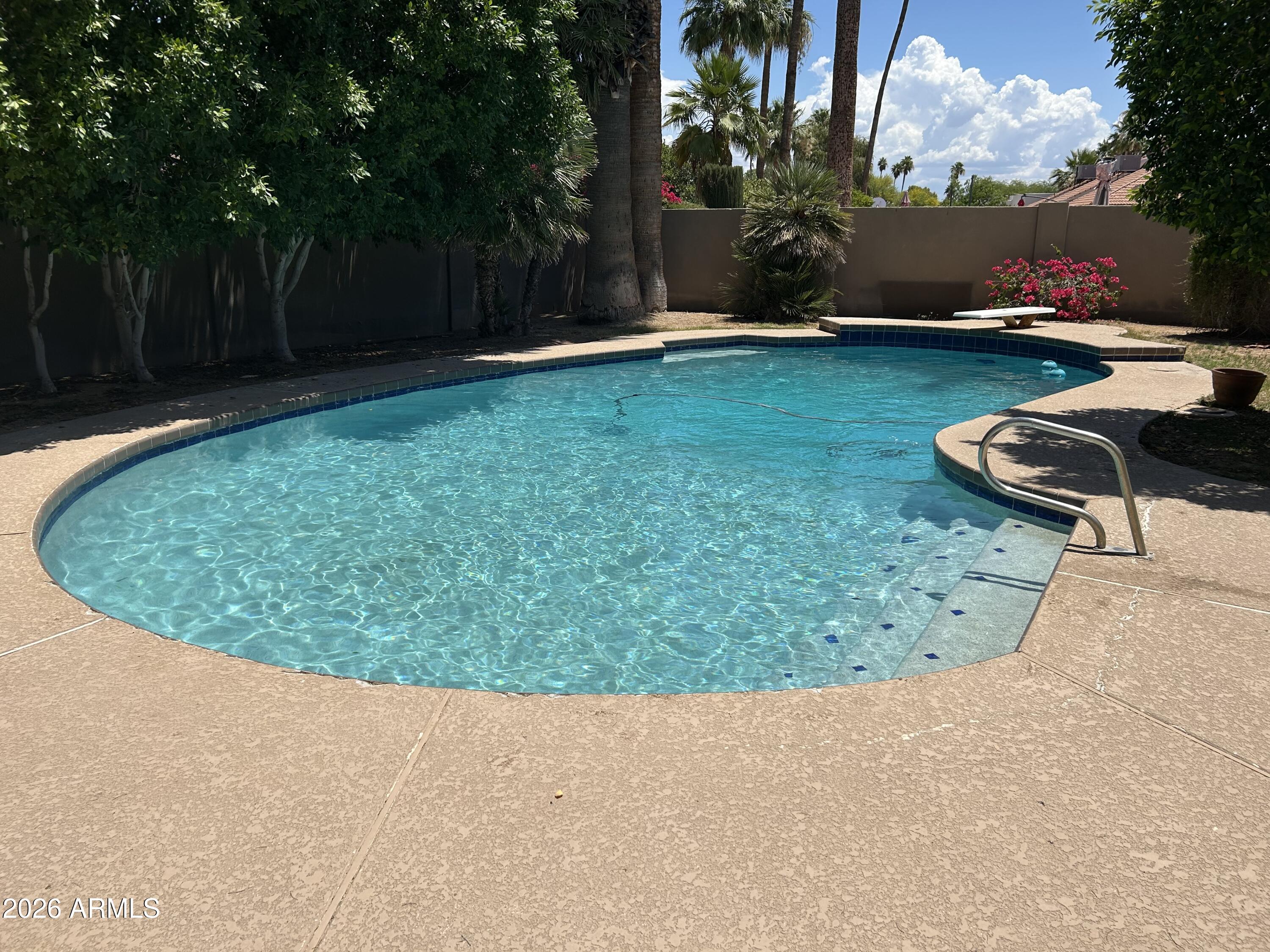 EAGLES EYRE 2 - Residential