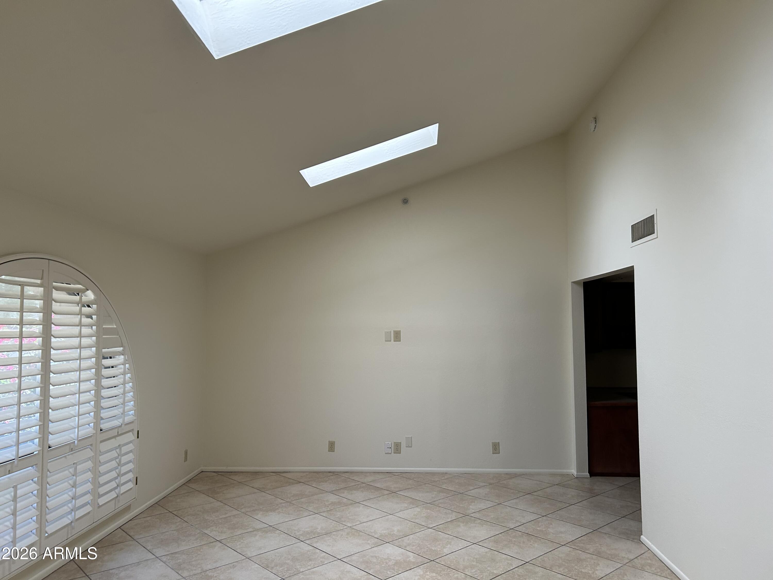 EAGLES EYRE 2 - Residential