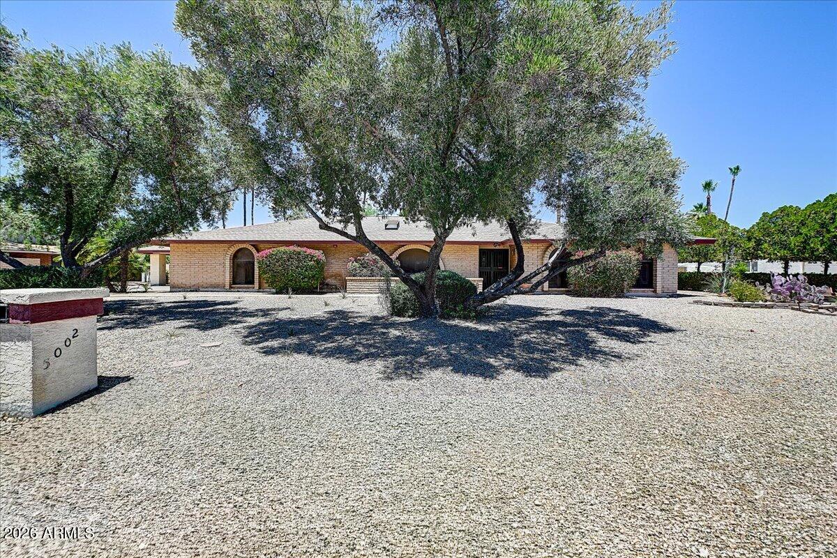 5002 E CHOLLA Street