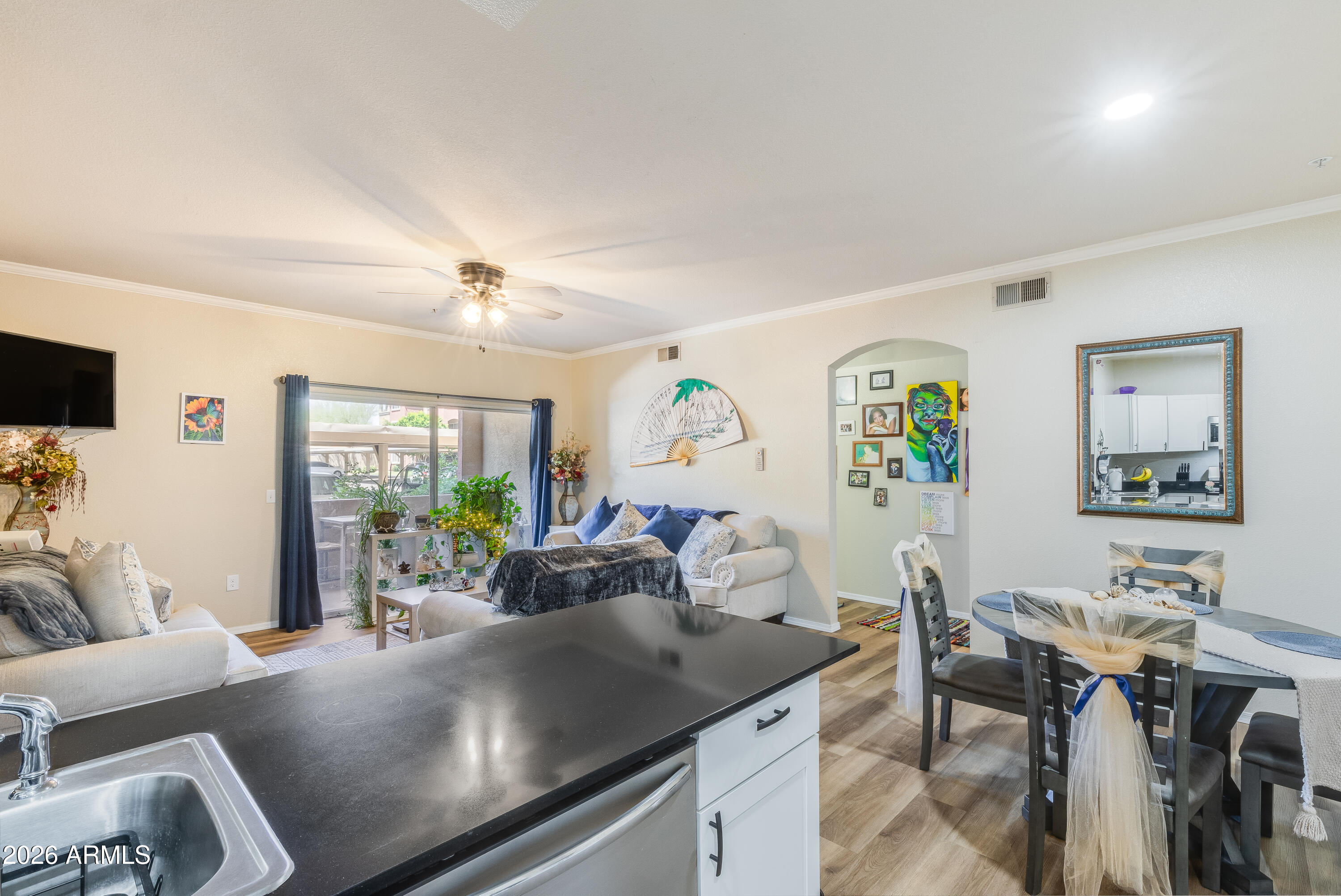 5401 E VAN BUREN Street 1089
