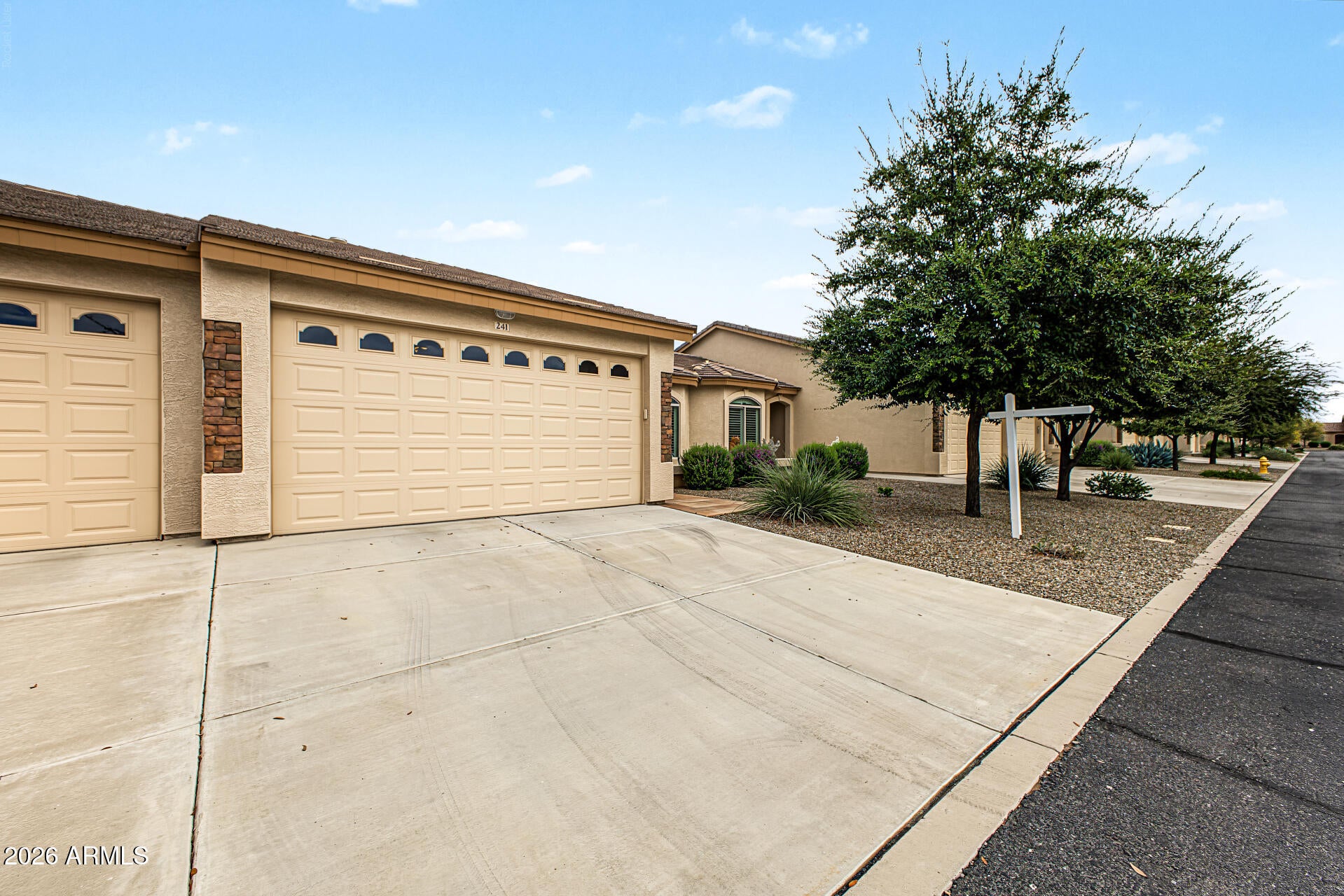 10960 E MONTE Avenue 241