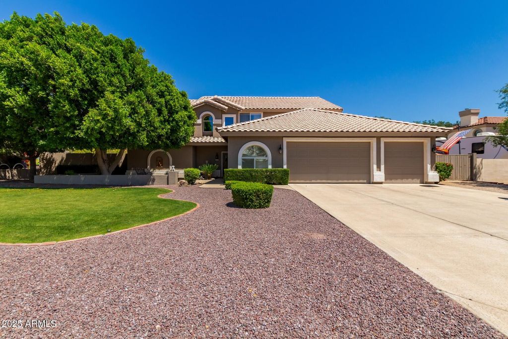 Photo of 4648 W Misty Willow Lane, Glendale, AZ 85310 (MLS # 7010646)