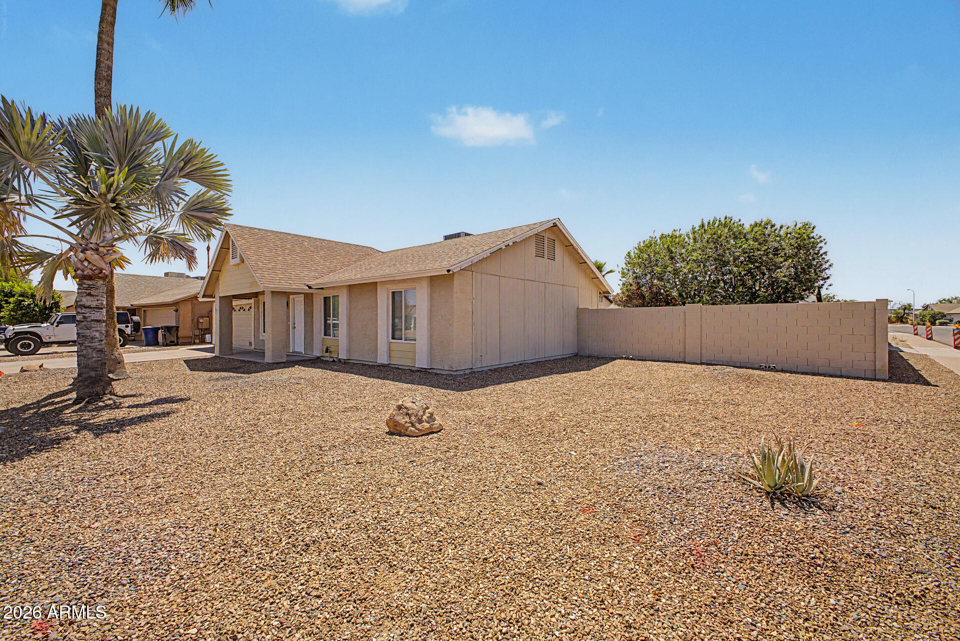 6325 W DEL RIO Street