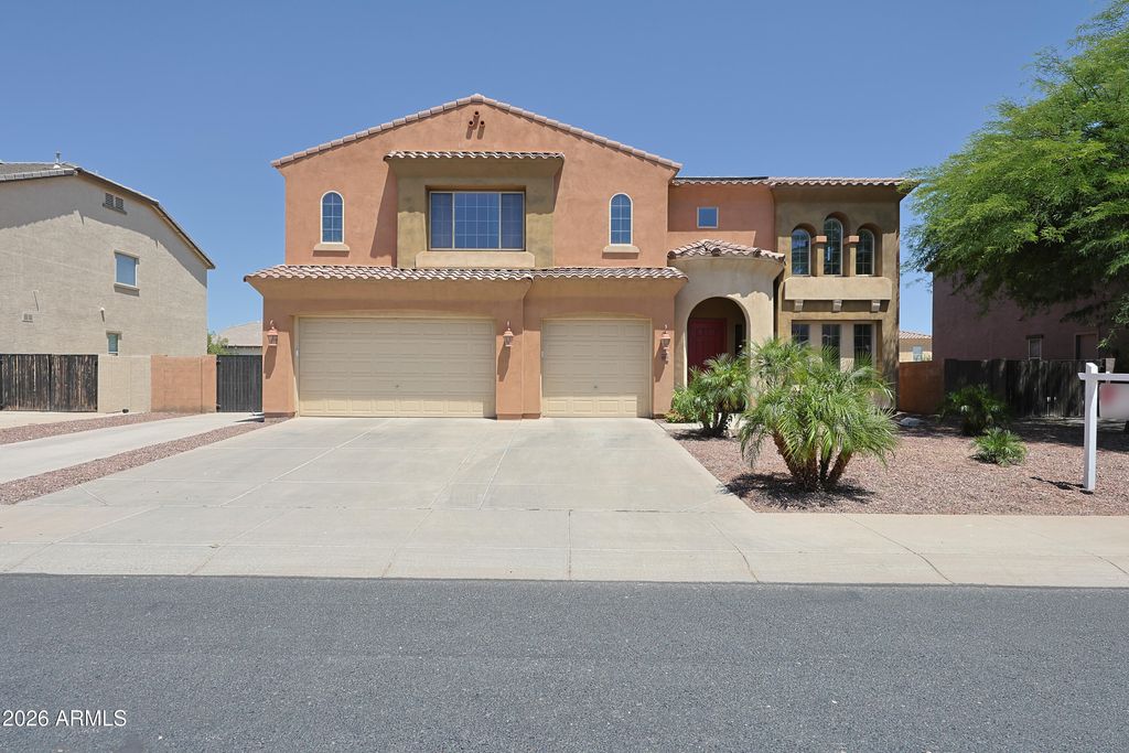 Photo of 12910 W Tuckey Lane, Glendale, AZ 85307 (MLS # 7025441)