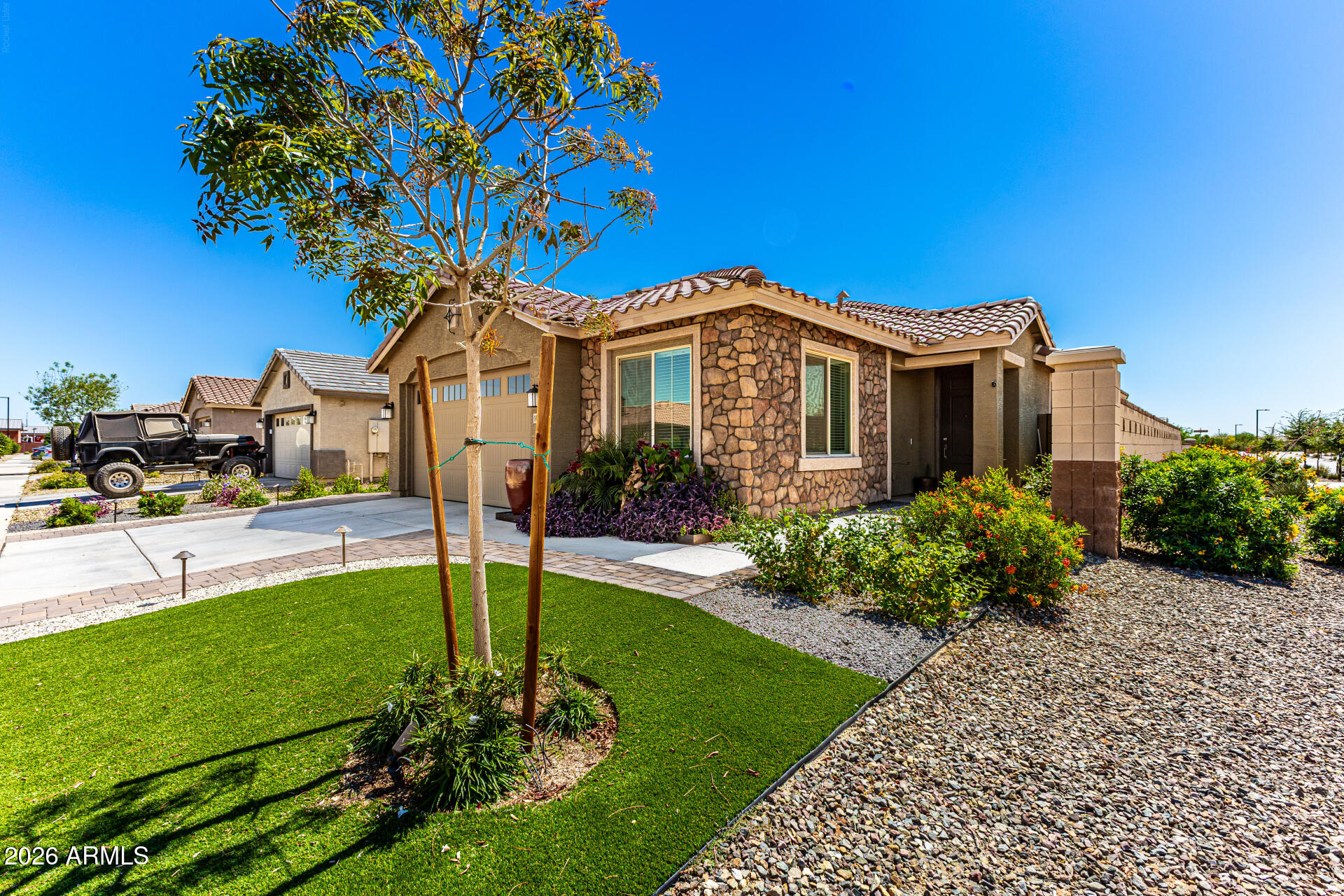 16429 W SAGUARO PARK Lane