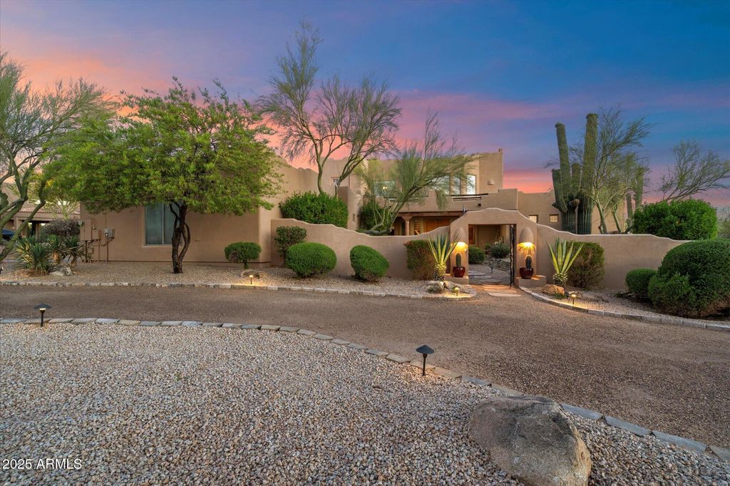Photo of 25483 N Wrangler Road, Scottsdale, AZ 85255 (MLS # 6864323)