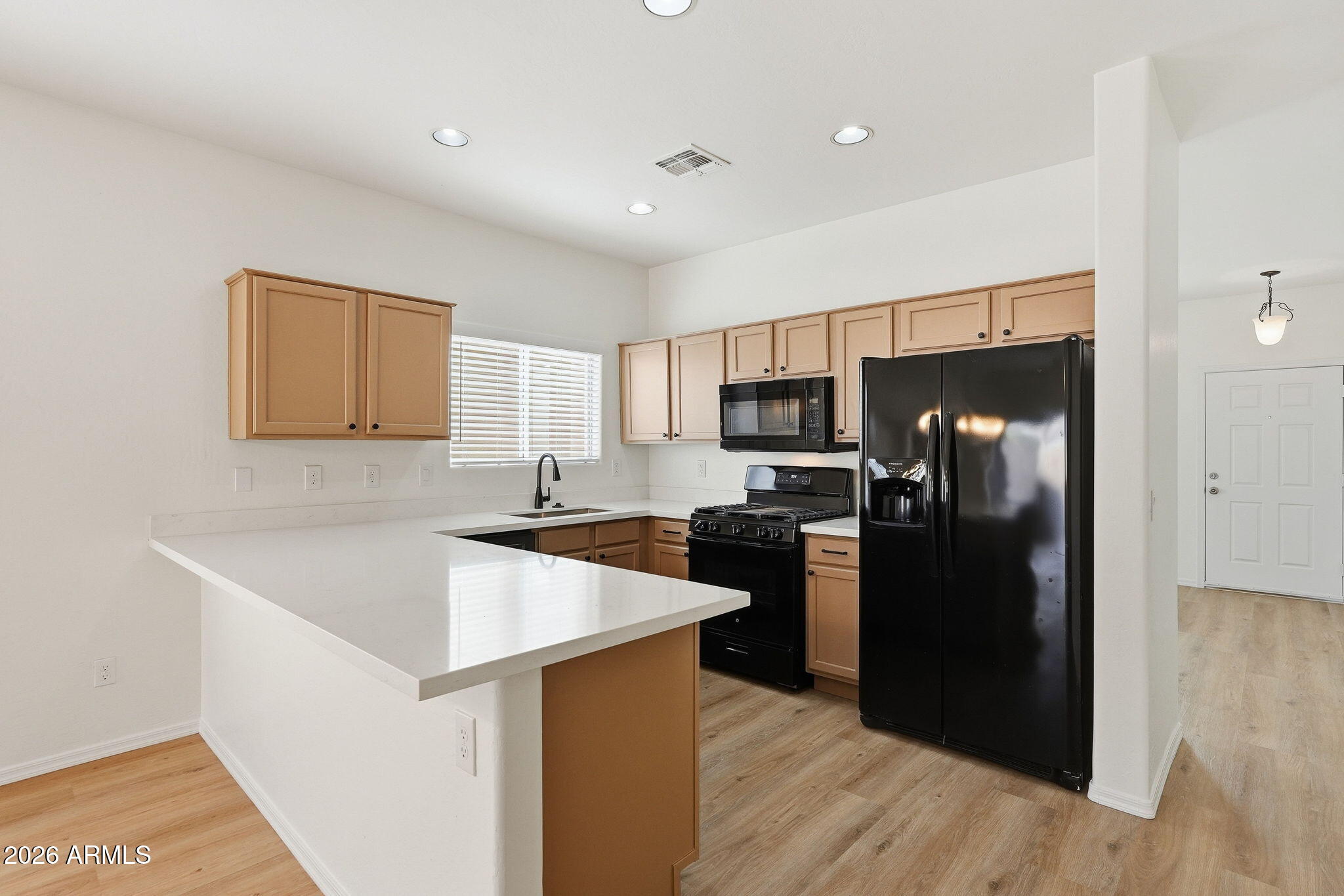 710 W SPRUELL Avenue