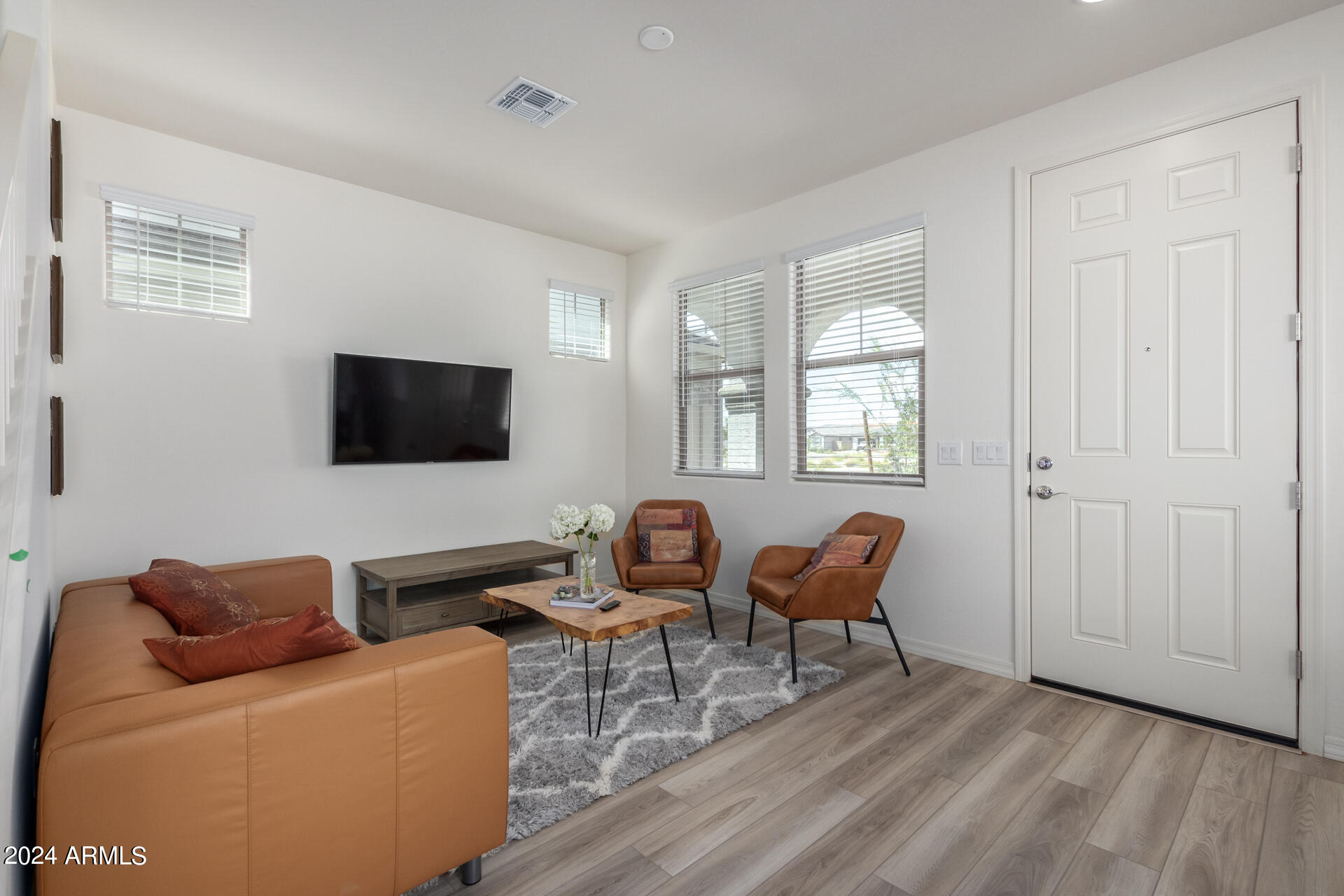 1280 W SPARROW Drive