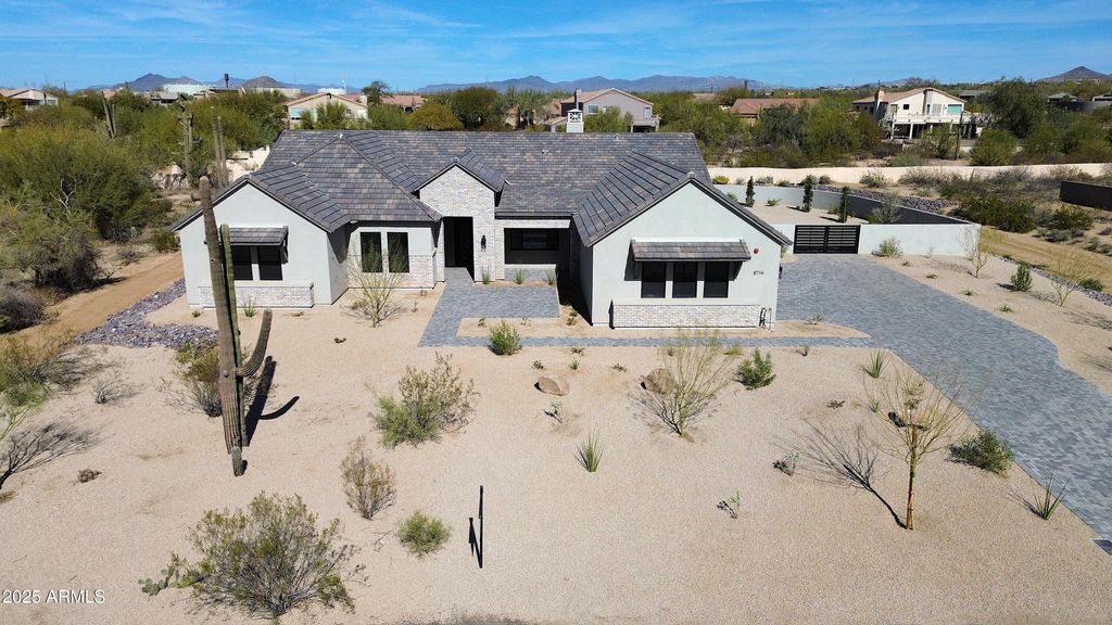 Photo of 6107 E Lone Mountain Road, Cave Creek, AZ 85331 (MLS # 6923151)
