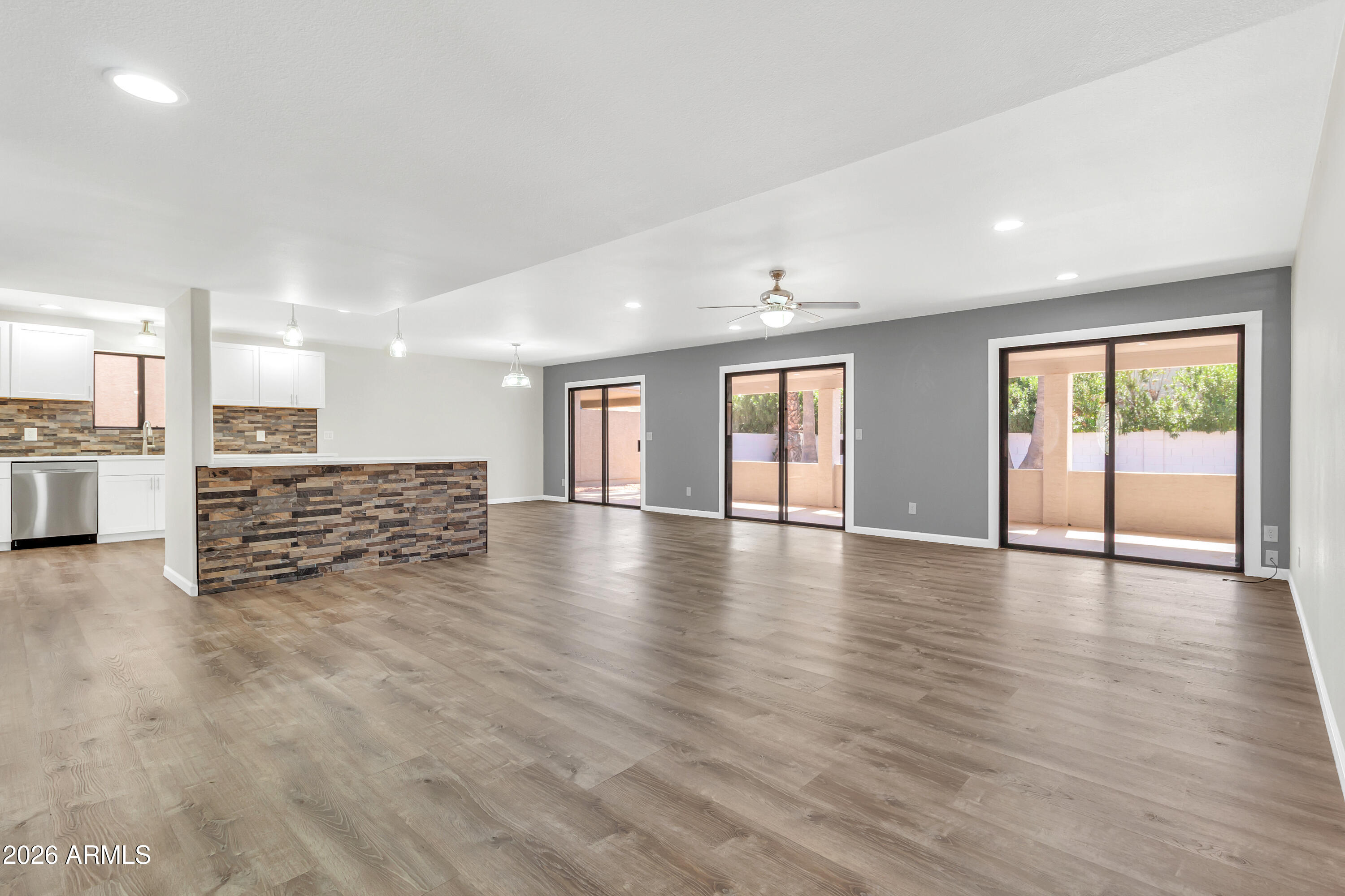 10831 E Sunnydale Drive