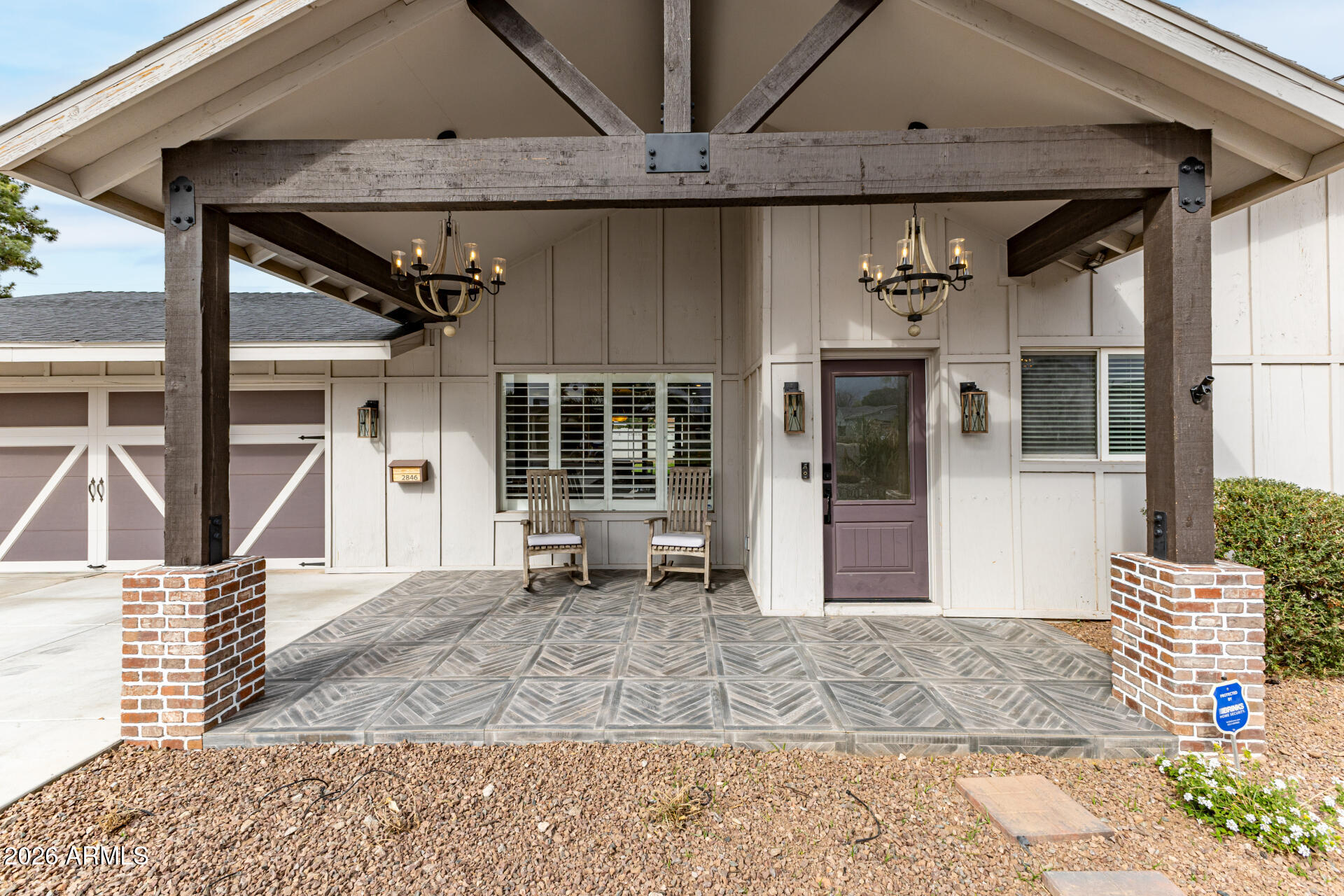 2846 E CAMPBELL Avenue