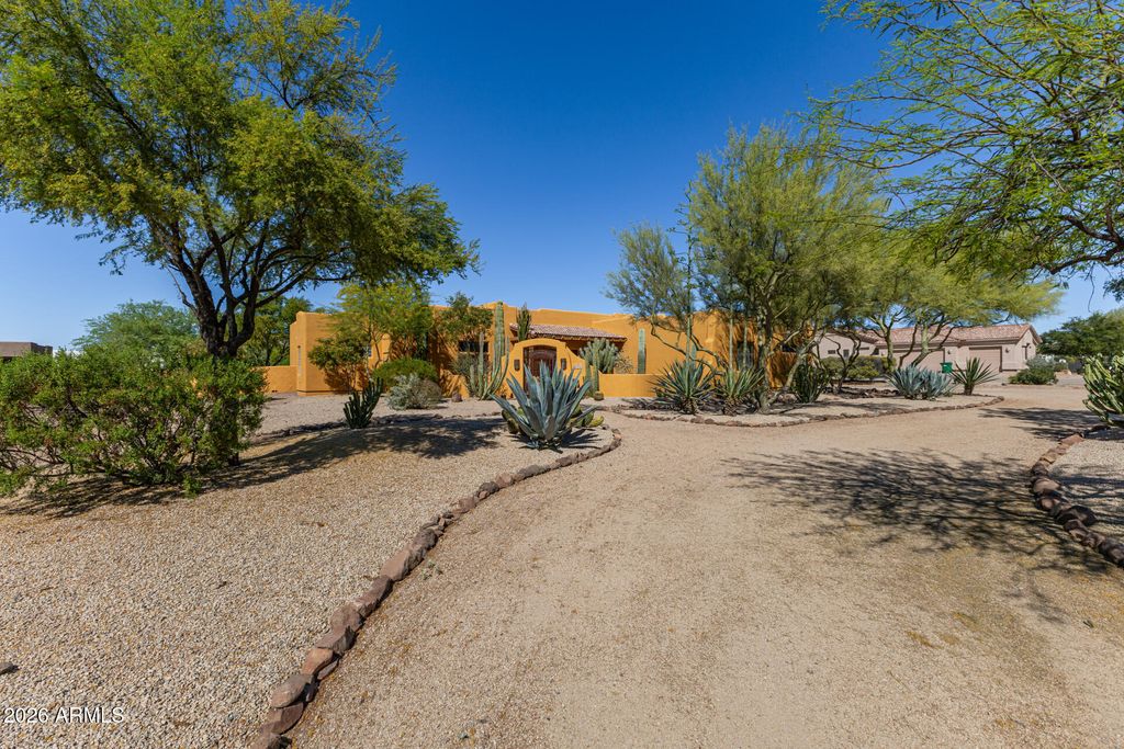 Photo of 37313 N 16th Street, Phoenix, AZ 85086 (MLS # 7002512)