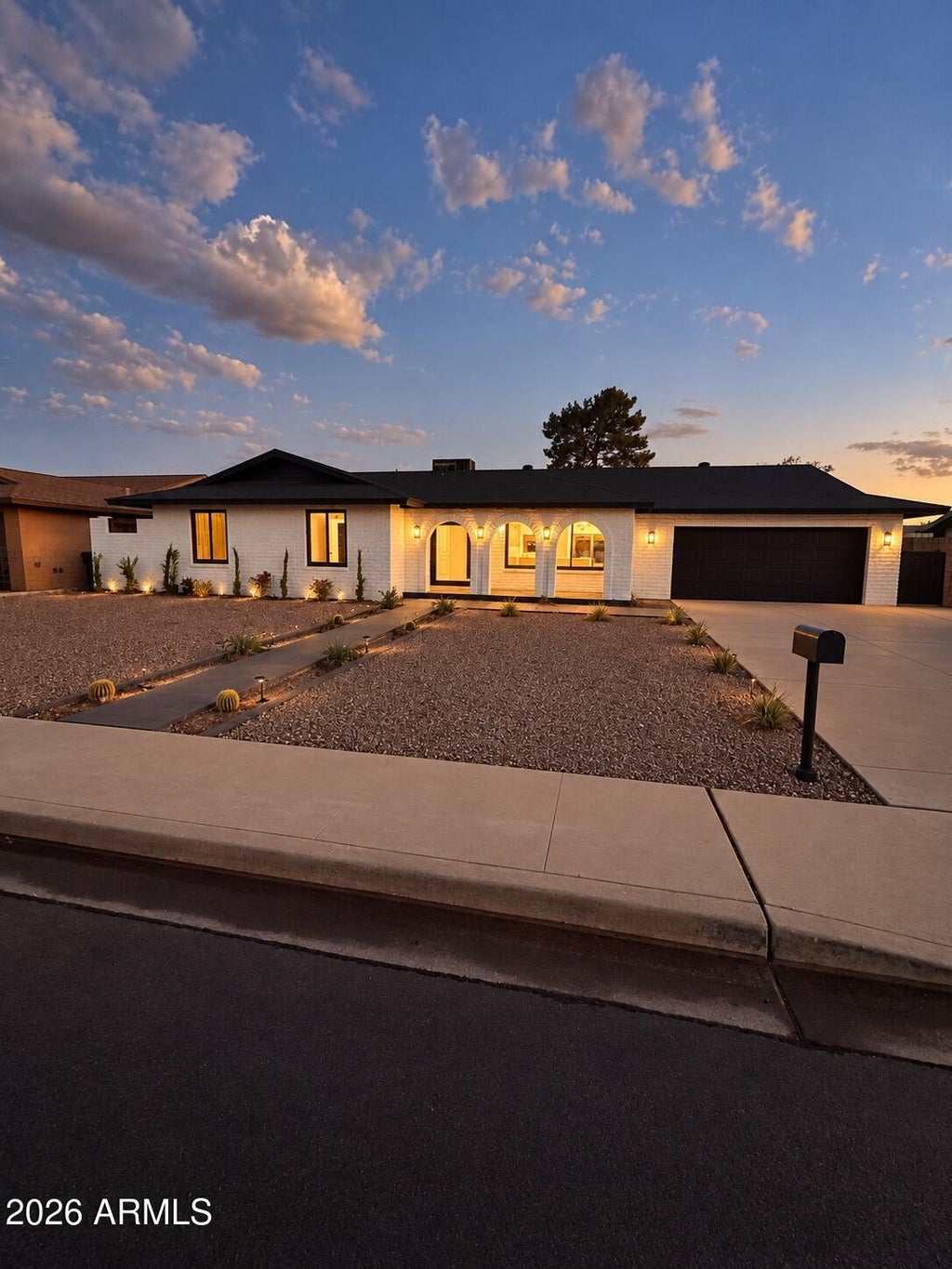 Photo of 1127 E Watson Drive, Tempe, AZ 85283 (MLS # 7085665)