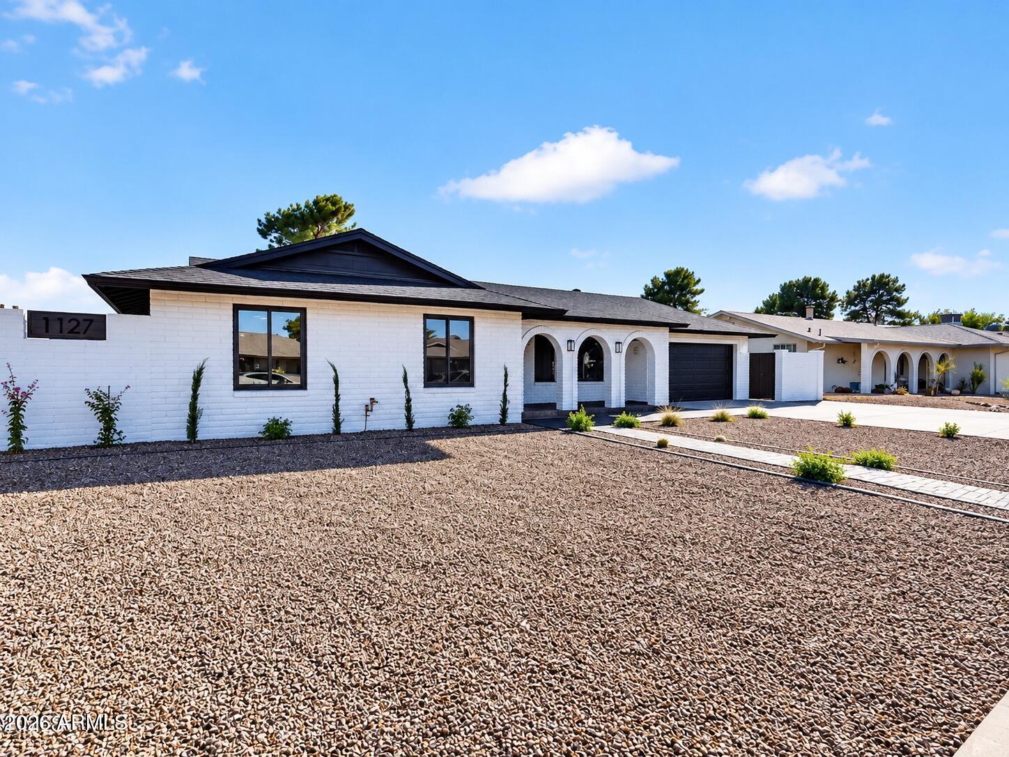 1127 E WATSON Drive