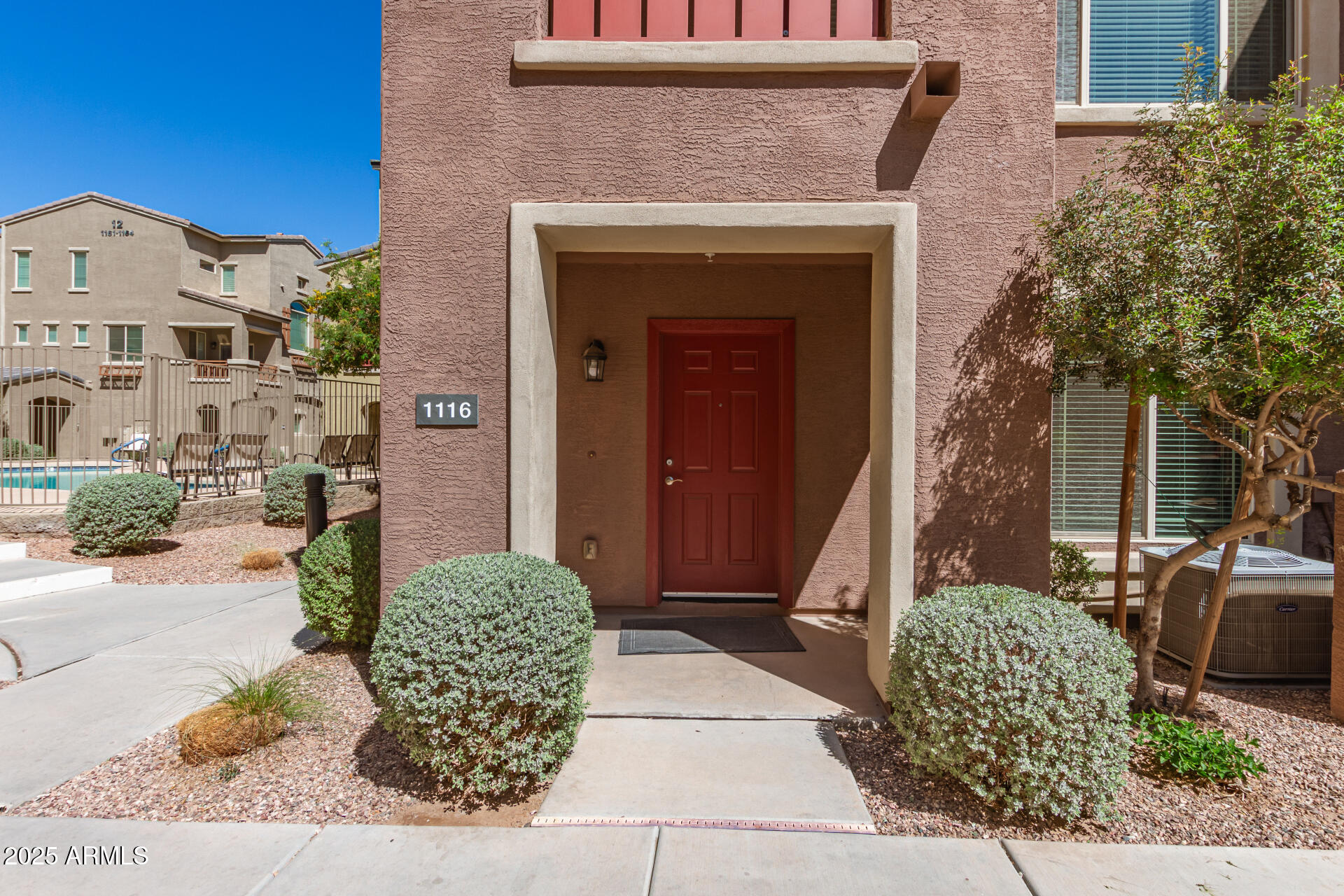 240 W JUNIPER Avenue 1116