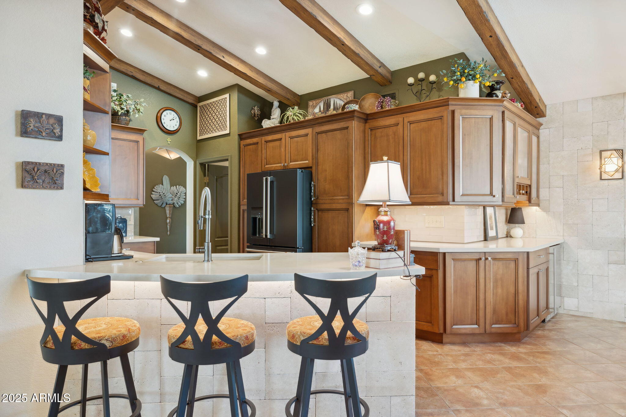 16235 W INDIANOLA Avenue