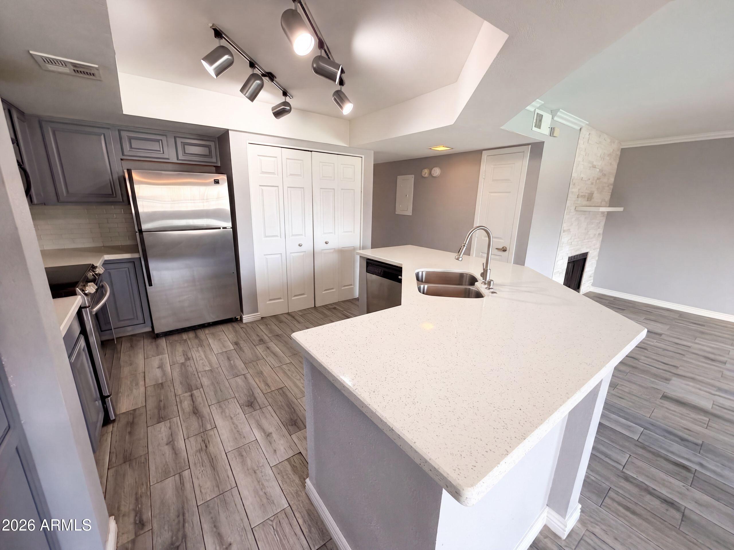 1331 W BASELINE Road 229
