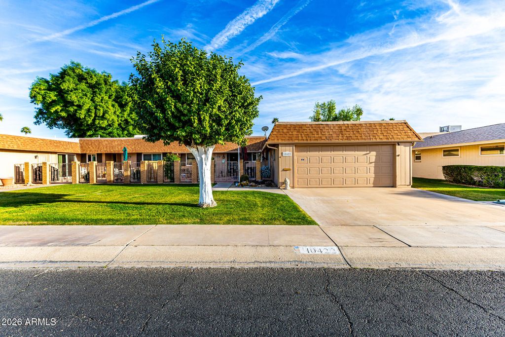 Photo of 10422 W Roundelay Circle, Sun City, AZ 85351 (MLS # 6984383)
