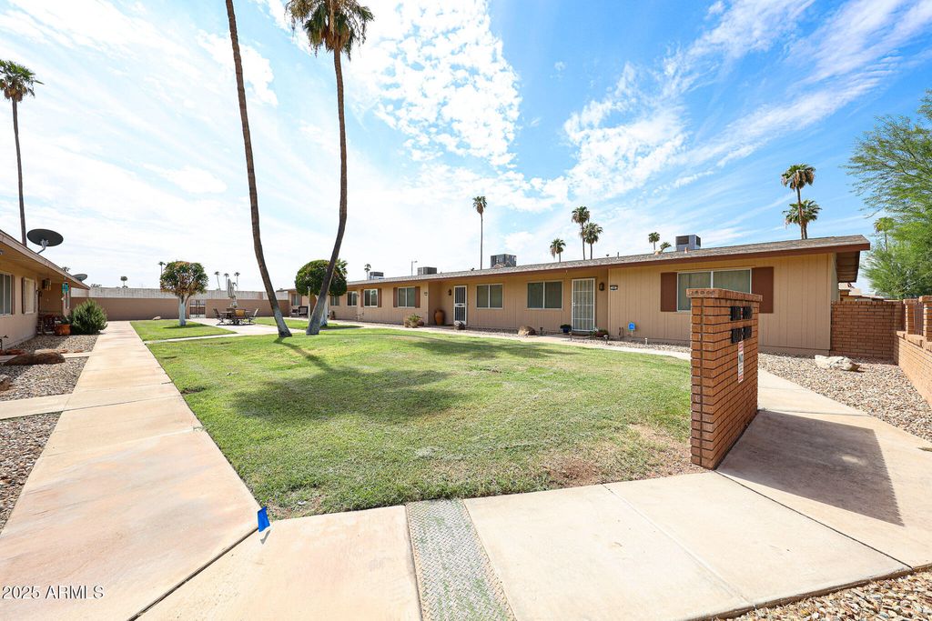 Photo of 10855 W Santa Fe Drive, Sun City, AZ 85351 (MLS # 6922097)