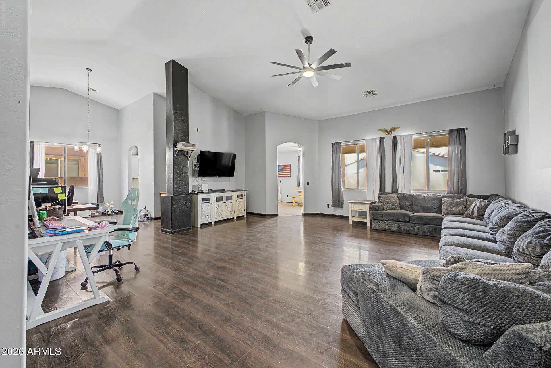 Properties 3 46082 W KELLER Drive